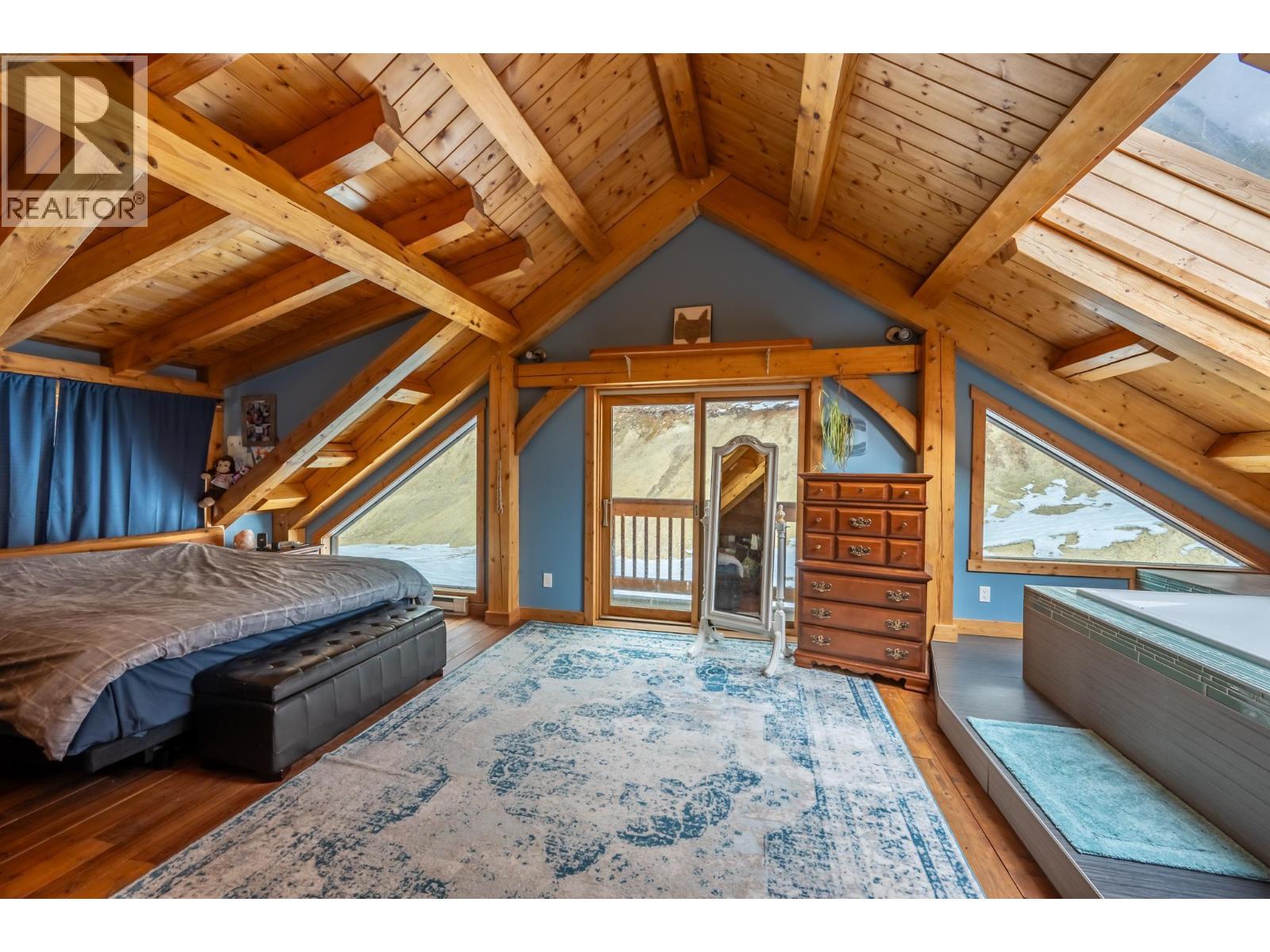 2360 Trans Canada  N Highway, Golden, British Columbia  V0A 1H1 - Photo 33 - 10383080