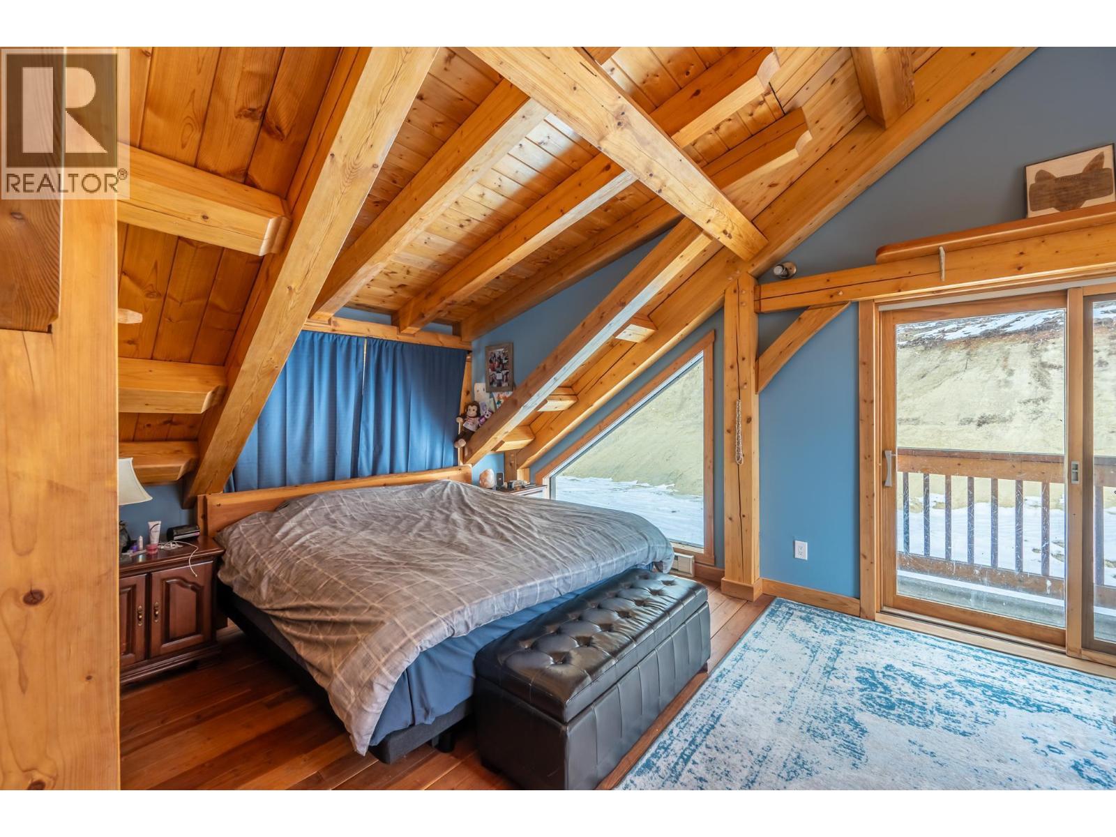 2360 Trans Canada  N Highway, Golden, British Columbia  V0A 1H1 - Photo 34 - 10383080