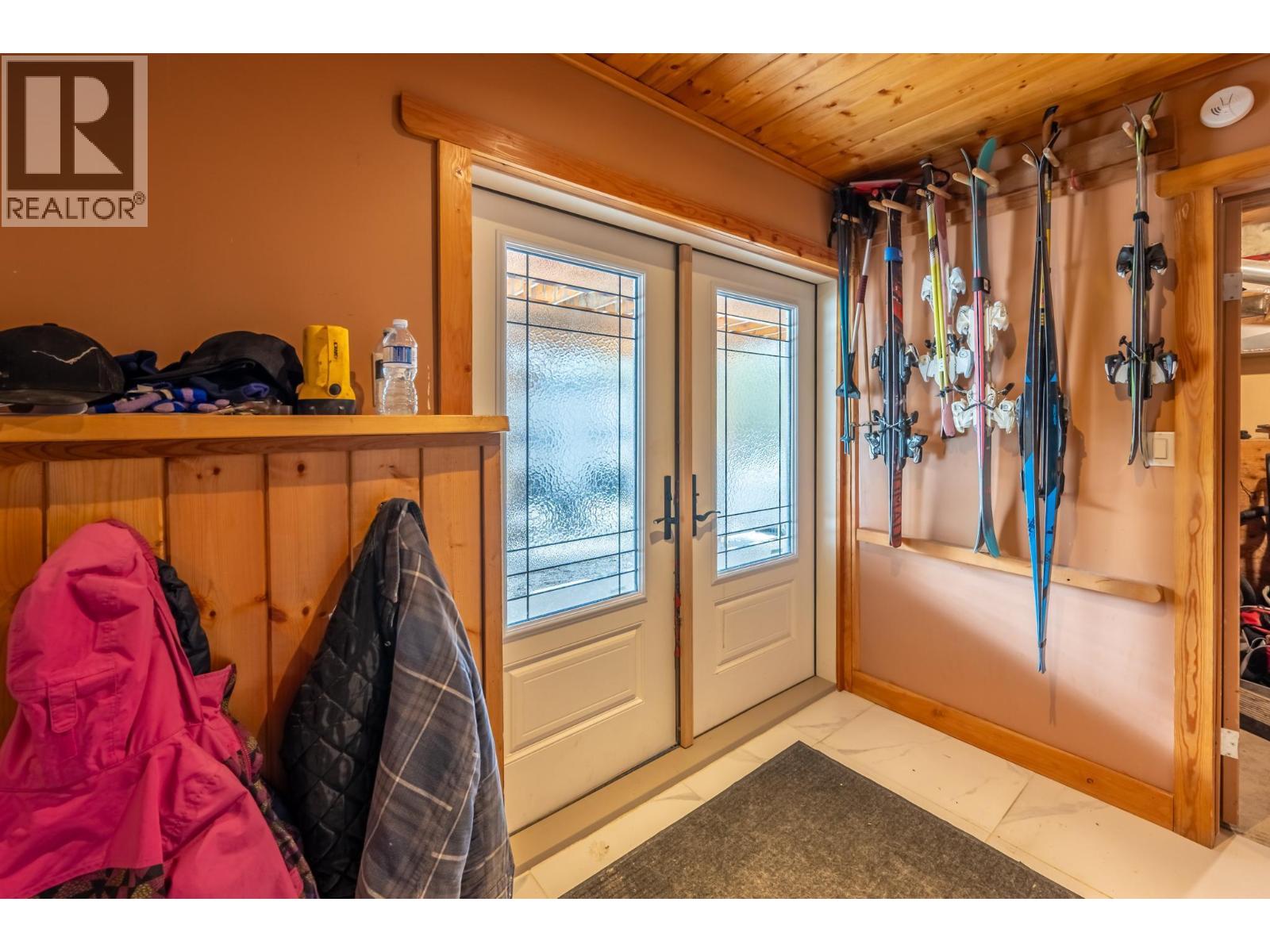 2360 Trans Canada  N Highway, Golden, British Columbia  V0A 1H1 - Photo 57 - 10383080