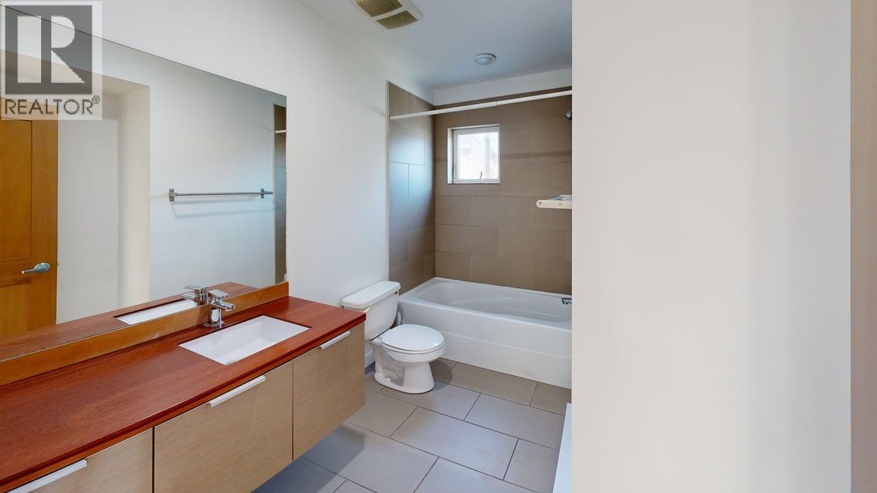 503 10th Street S Unit# B, Golden, British Columbia  V0A 1H0 - Photo 19 - 10381940