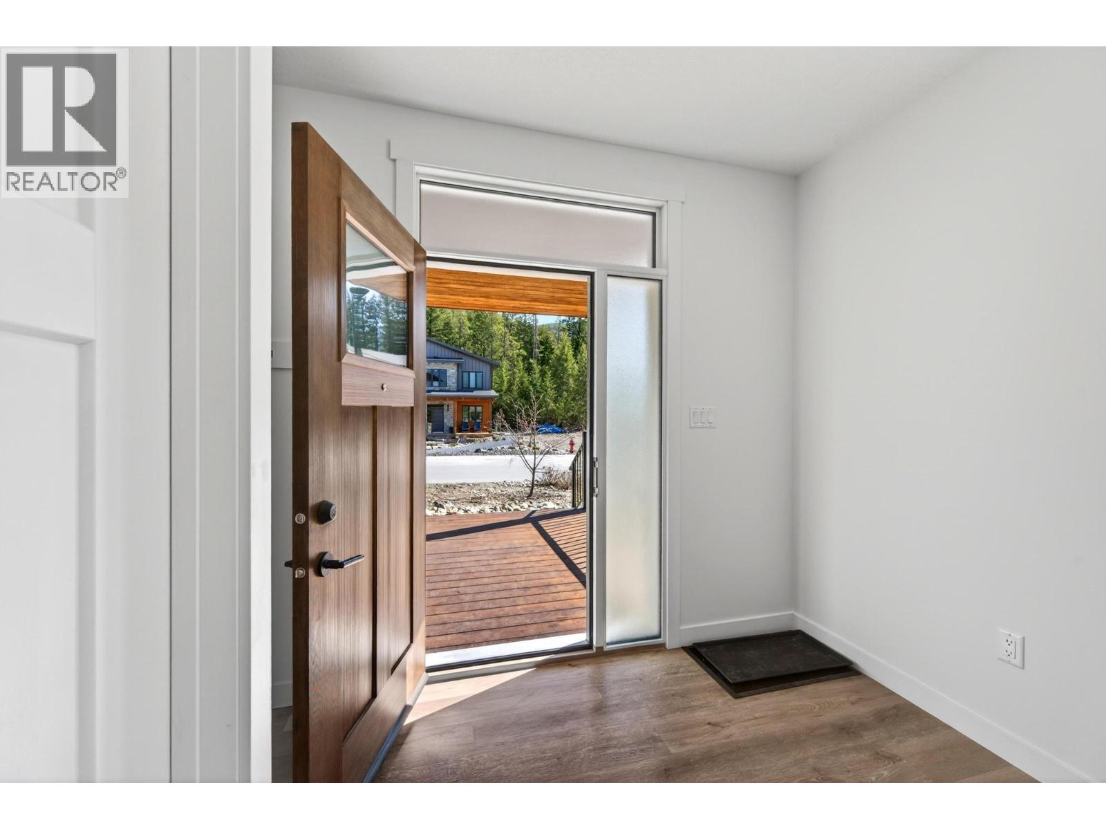 1542 Cedar Street, Golden, British Columbia  V0A 1H6 - Photo 25 - 10383136