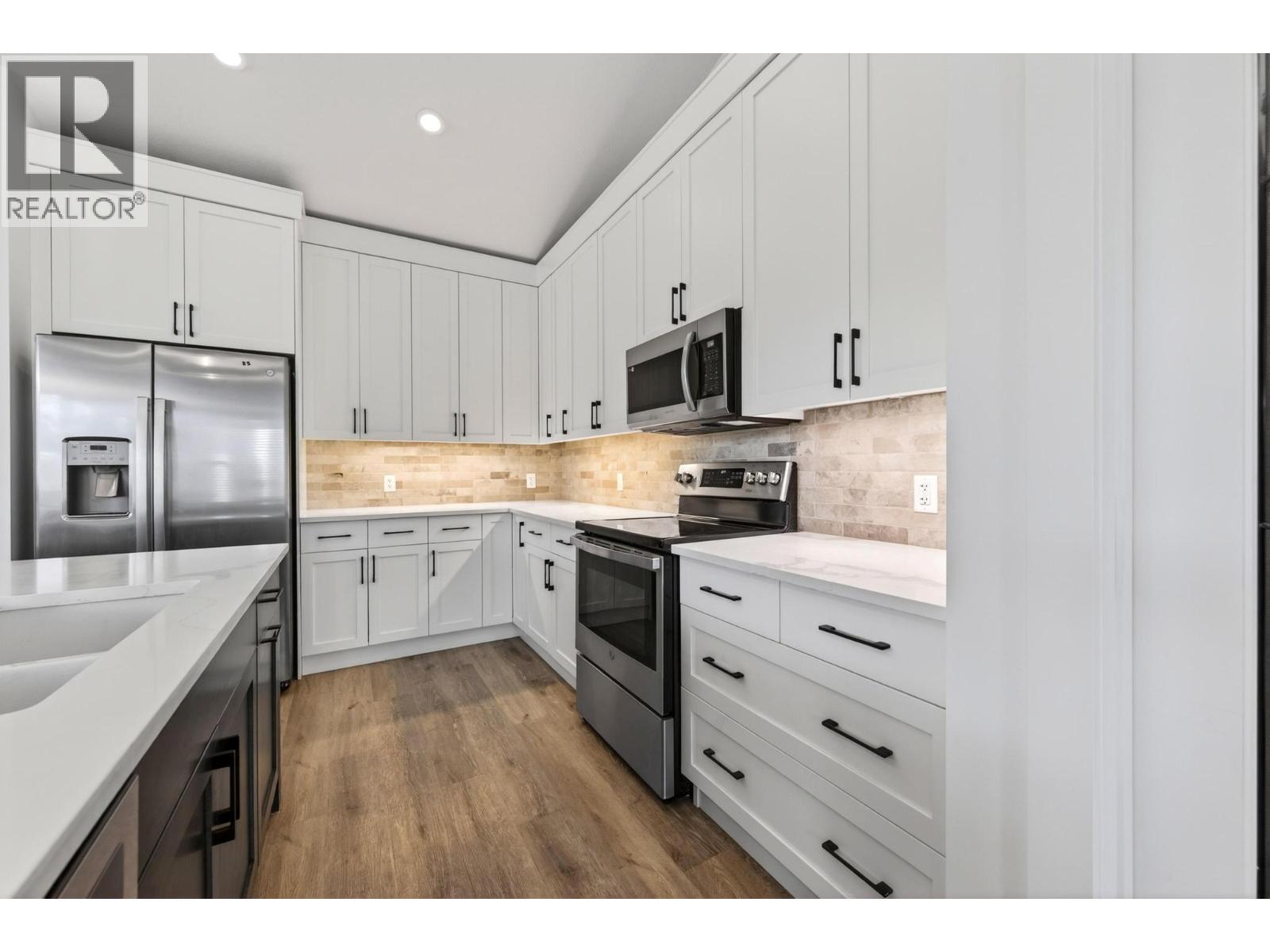 1542 Cedar Street, Golden, British Columbia  V0A 1H6 - Photo 41 - 10383136