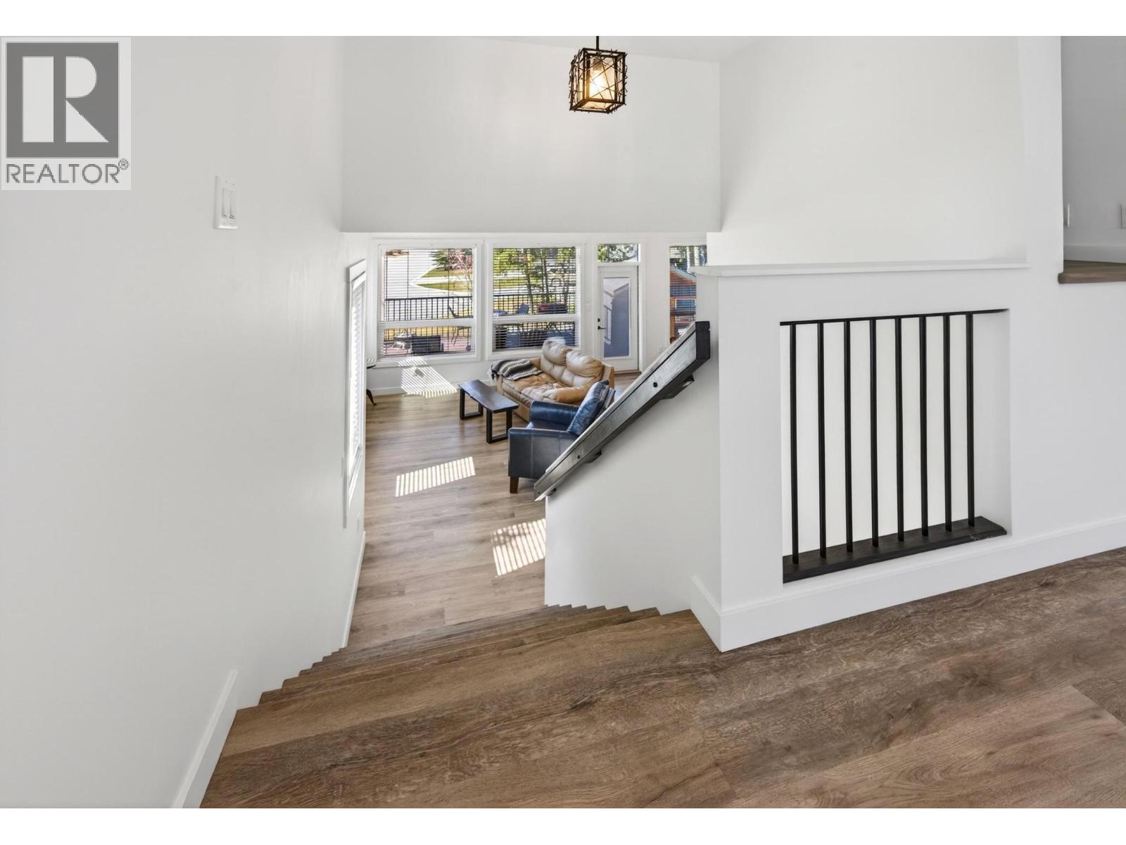 1542 Cedar Street, Golden, British Columbia  V0A 1H6 - Photo 71 - 10383136