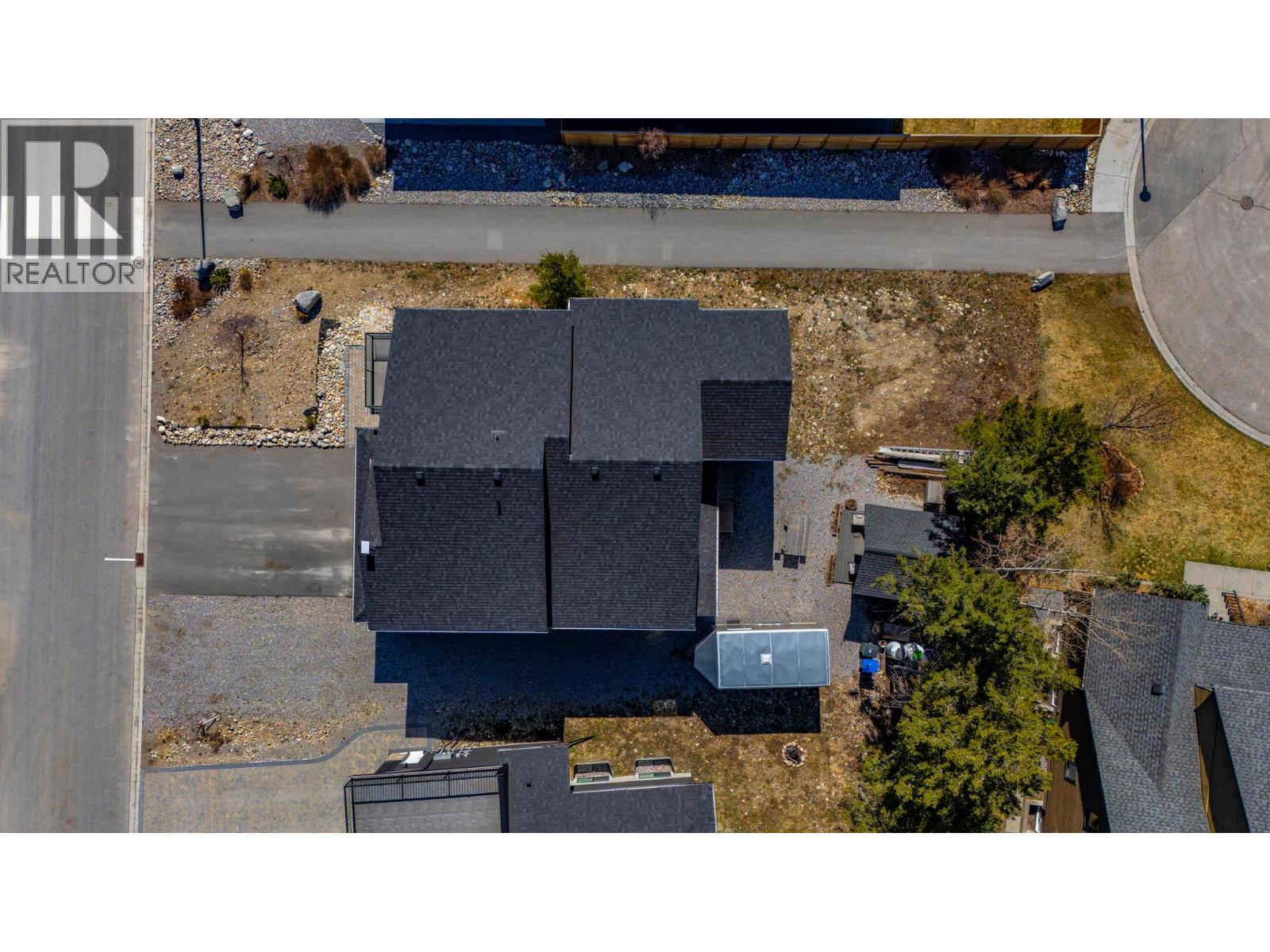 1542 Cedar Street, Golden, British Columbia  V0A 1H6 - Photo 9 - 10383136