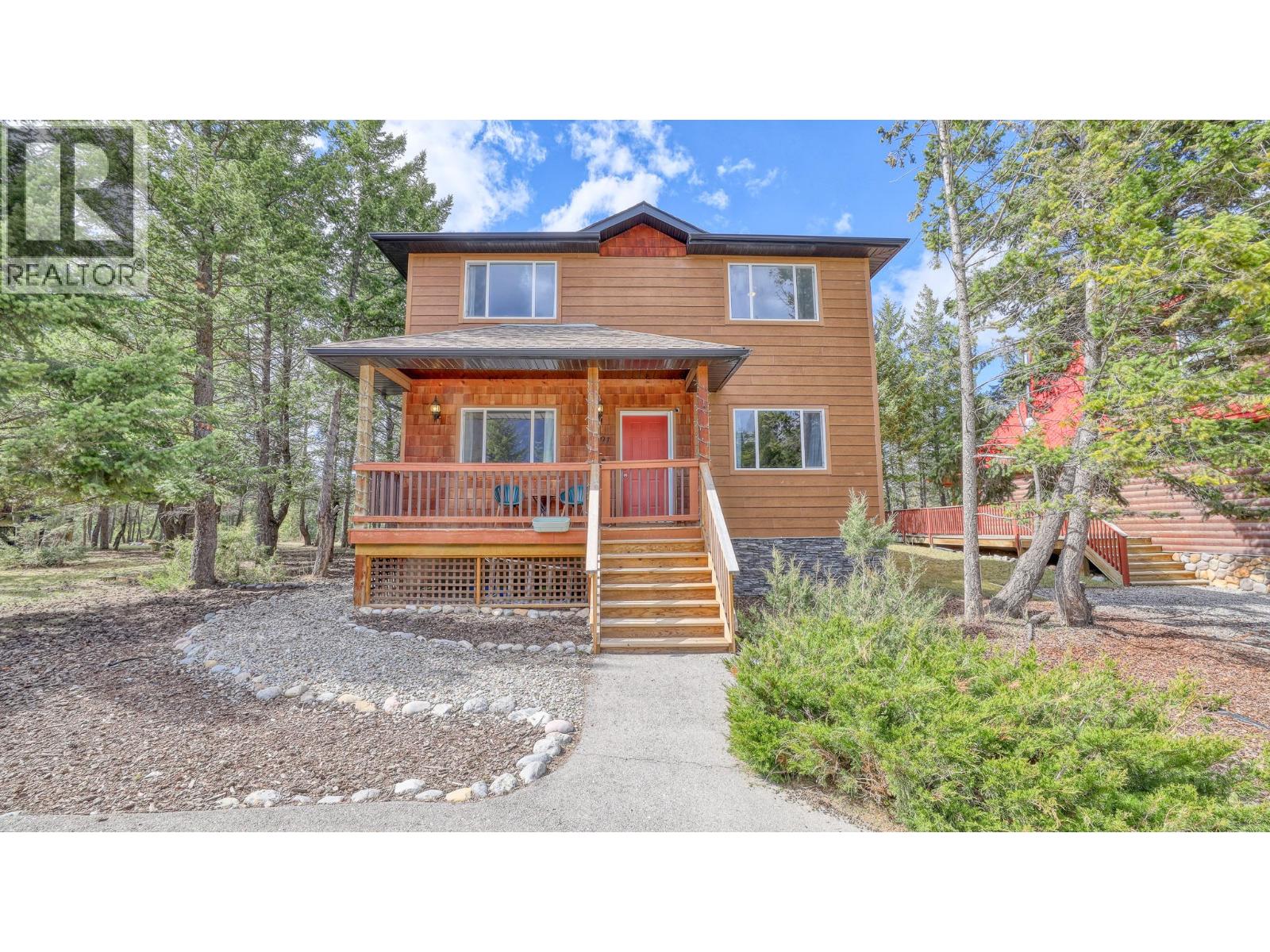 7491 Pine Cone Lane, Radium Hot Springs, British Columbia