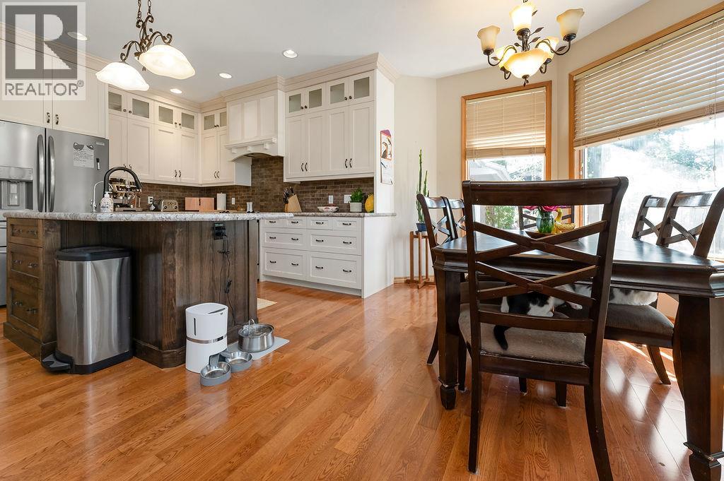 1002 Westridge Drive, Invermere, British Columbia  V0A 1K4 - Photo 11 - 10382927