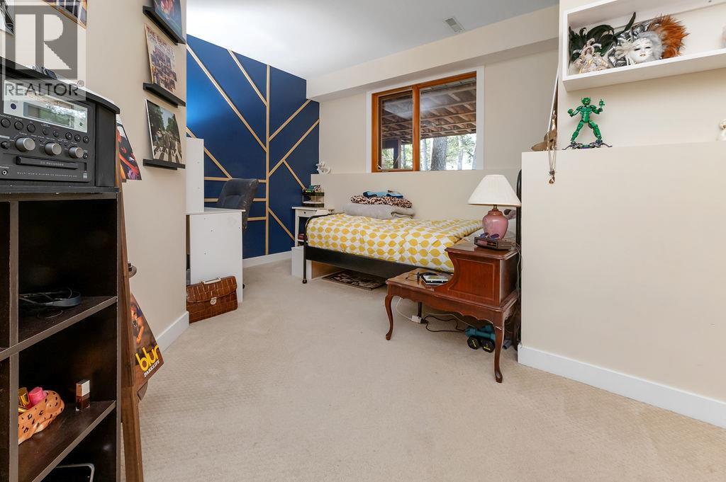 1002 Westridge Drive, Invermere, British Columbia  V0A 1K4 - Photo 17 - 10382927