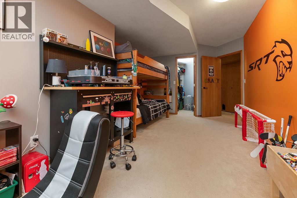 1002 Westridge Drive, Invermere, British Columbia  V0A 1K4 - Photo 20 - 10382927