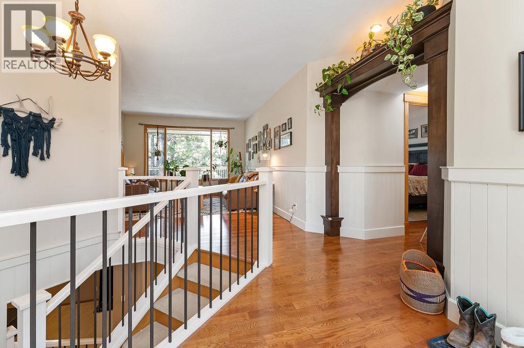 1002 Westridge Drive, Invermere, British Columbia  V0A 1K4 - Photo 29 - 10382927