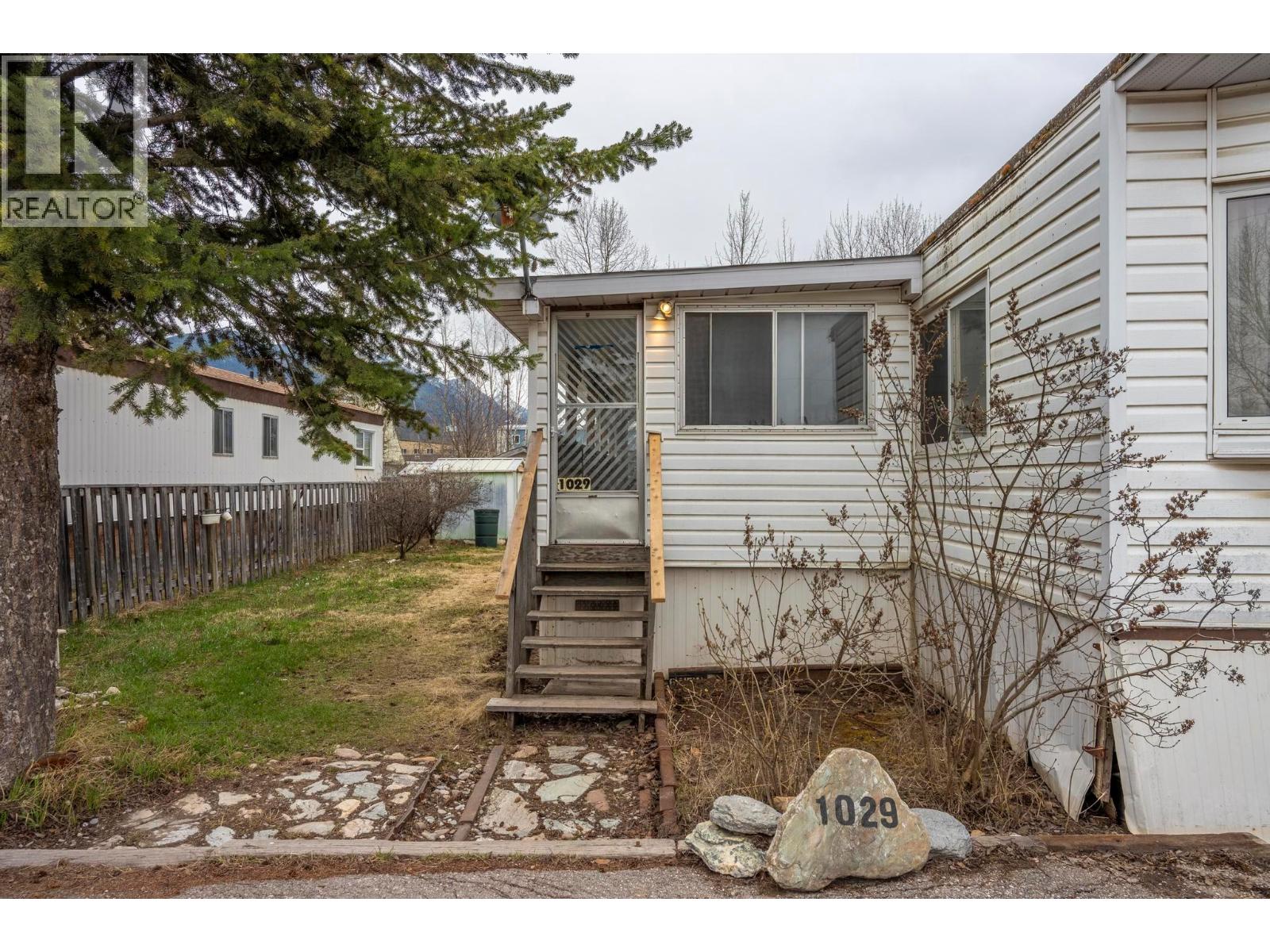 1029 King Crescent, Golden, British Columbia  V0A 1H2 - Photo 19 - 10383542