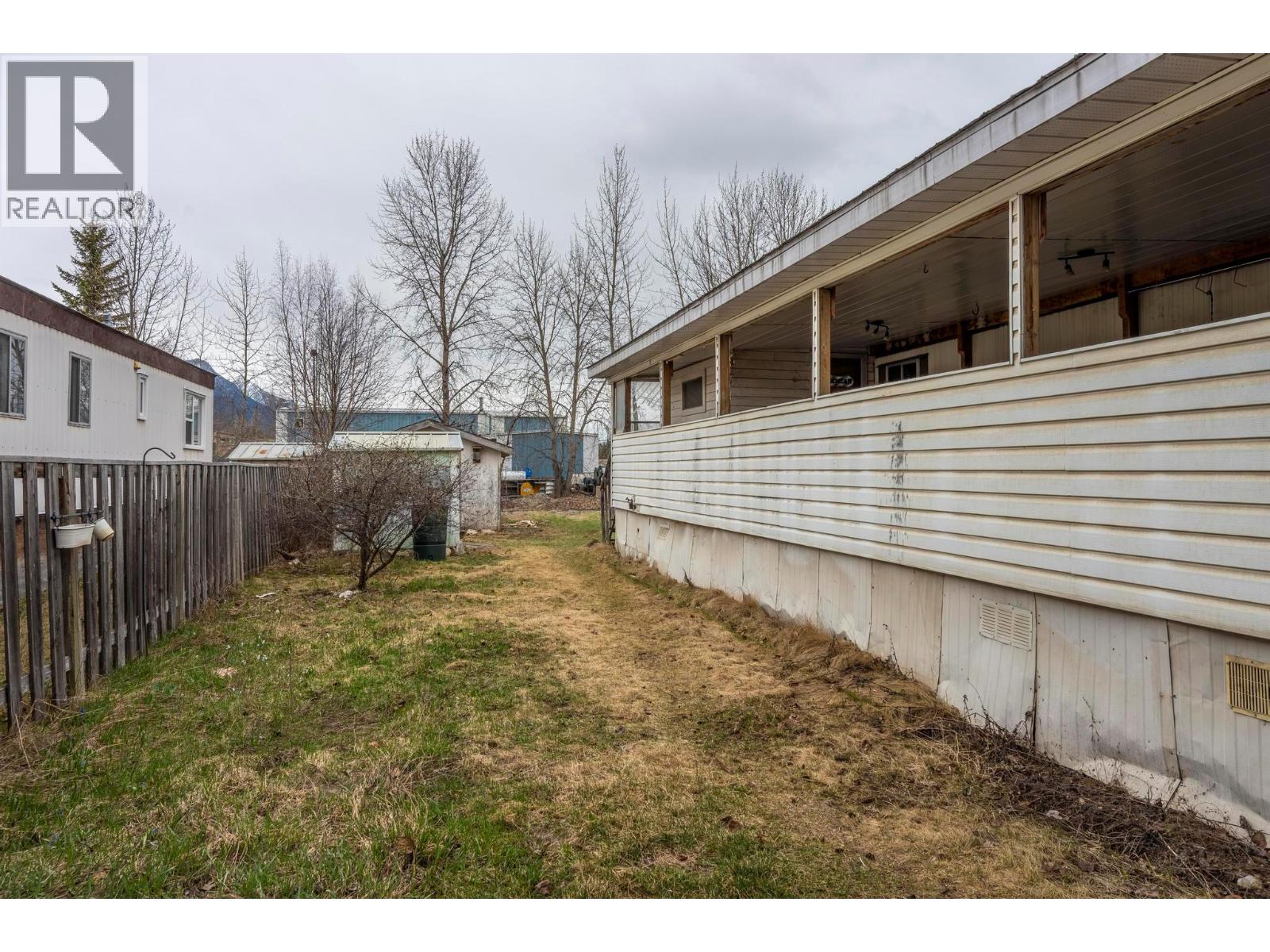 1029 King Crescent, Golden, British Columbia  V0A 1H2 - Photo 21 - 10383542