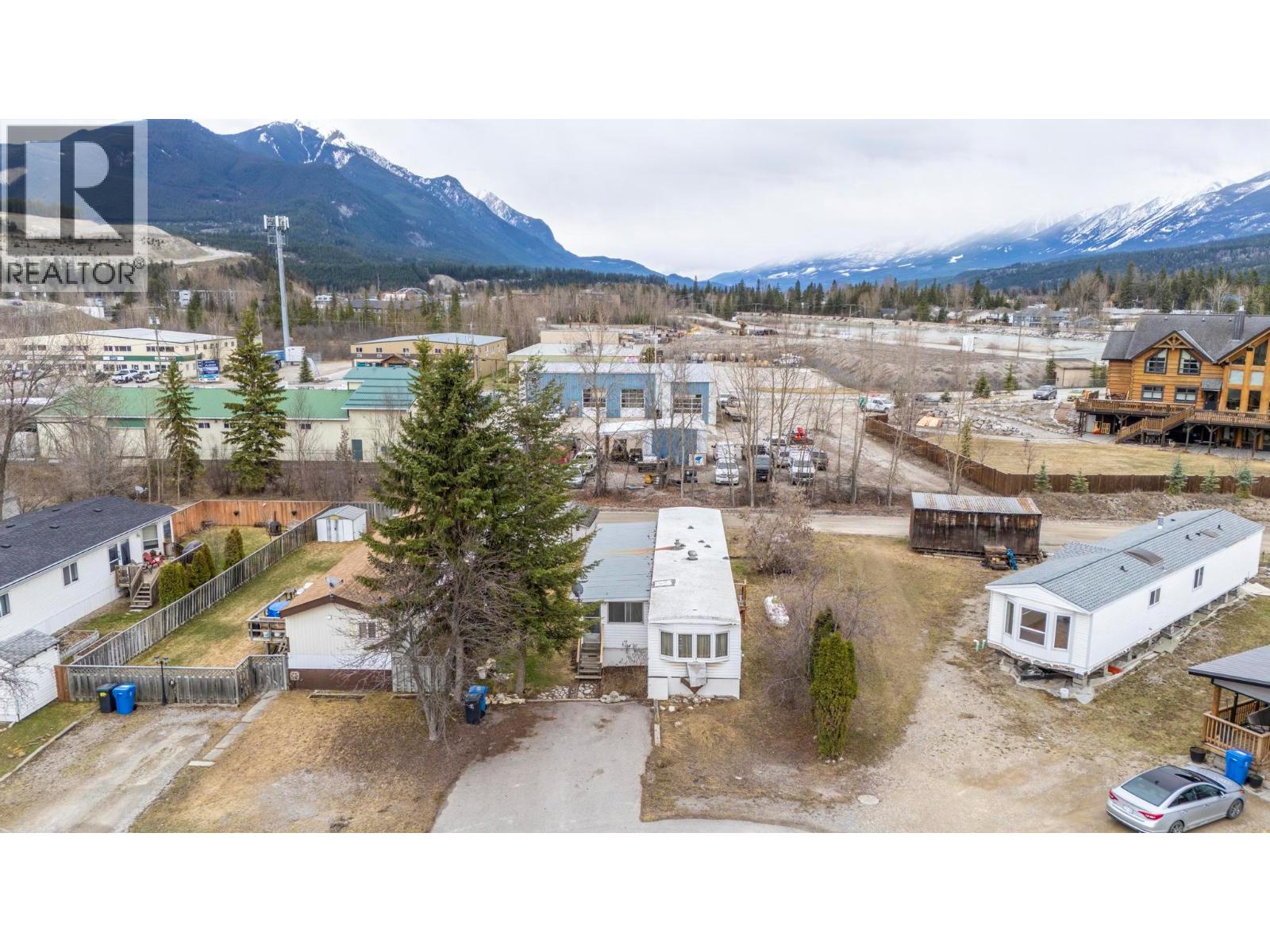 1029 King Crescent, Golden, British Columbia  V0A 1H2 - Photo 27 - 10383542