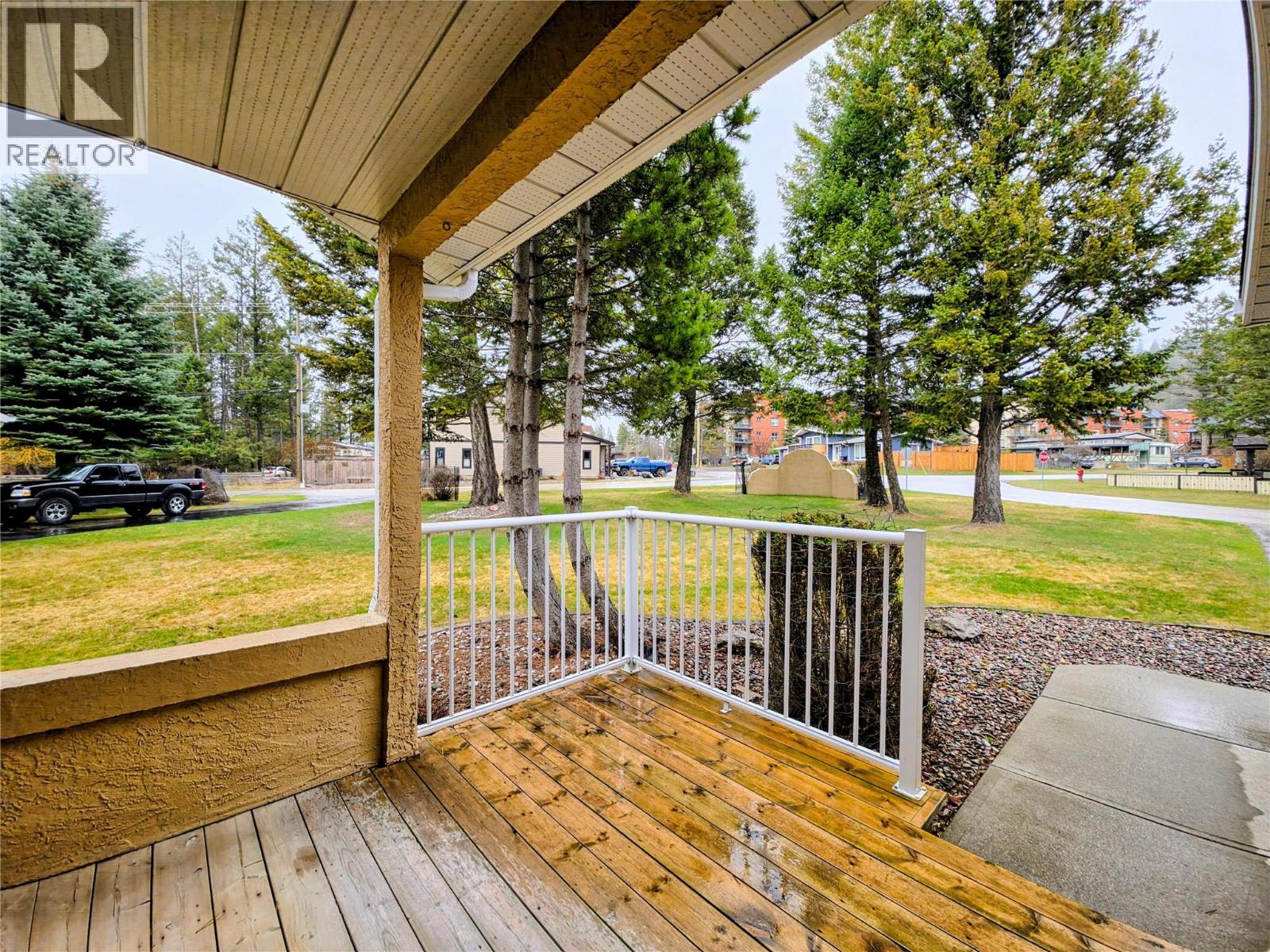 7595 Pioneer Avenue Unit# 8, Radium Hot Springs, British Columbia  V0A 1M0 - Photo 18 - 10383276