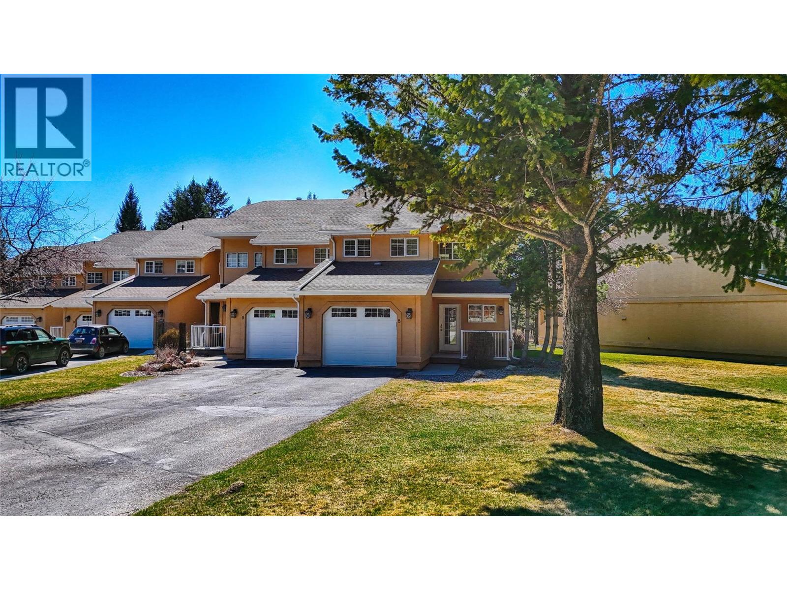 7595 Pioneer Avenue Unit# 8, Radium Hot Springs, British Columbia  V0A 1M0 - Photo 2 - 10383276