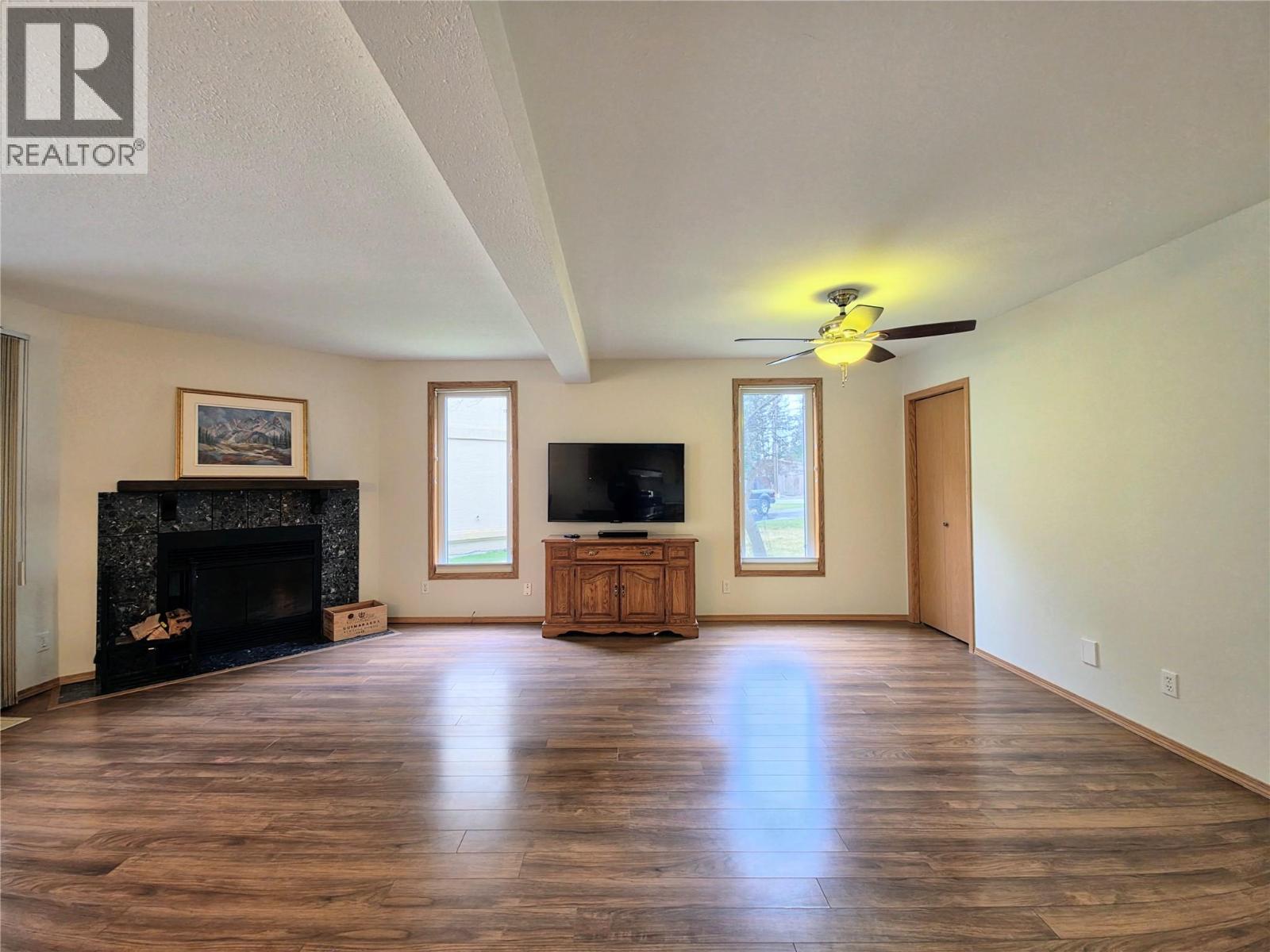 7595 Pioneer Avenue Unit# 8, Radium Hot Springs, British Columbia  V0A 1M0 - Photo 4 - 10383276