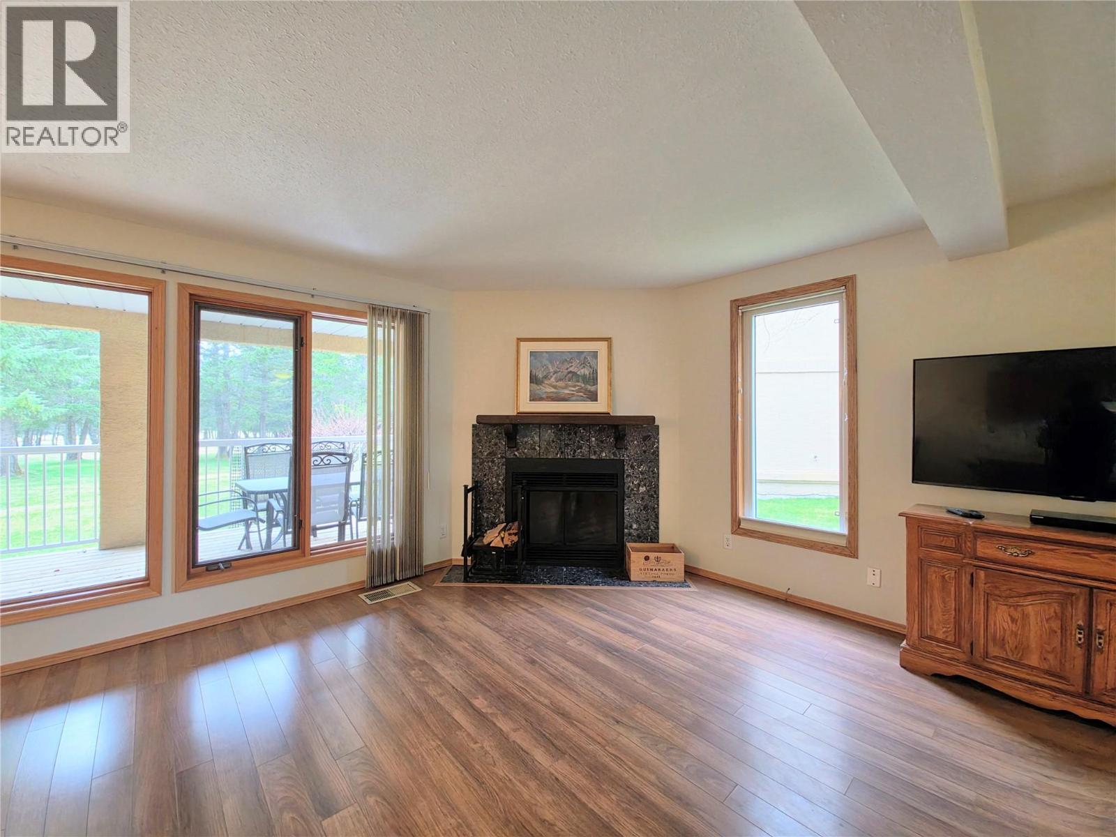 7595 Pioneer Avenue Unit# 8, Radium Hot Springs, British Columbia  V0A 1M0 - Photo 5 - 10383276