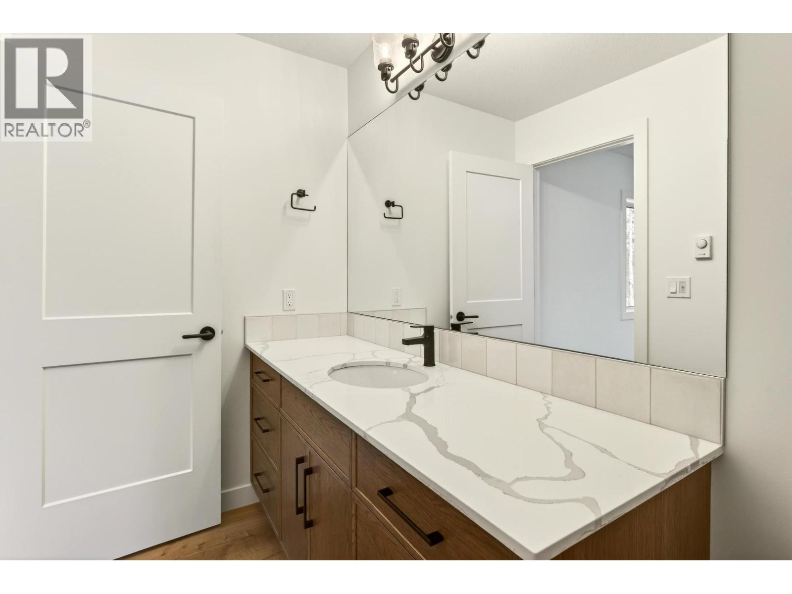 1444 Granite Drive Unit# 3, Golden, British Columbia  V0A 1H0 - Photo 49 - 10383468