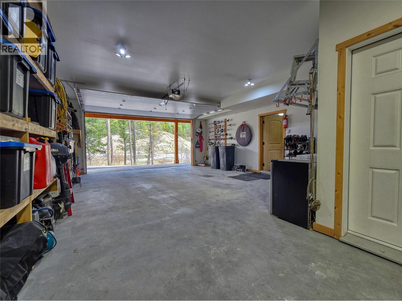 983 Swansea Road, Invermere, British Columbia  V0A 1K3 - Photo 22 - 10383264