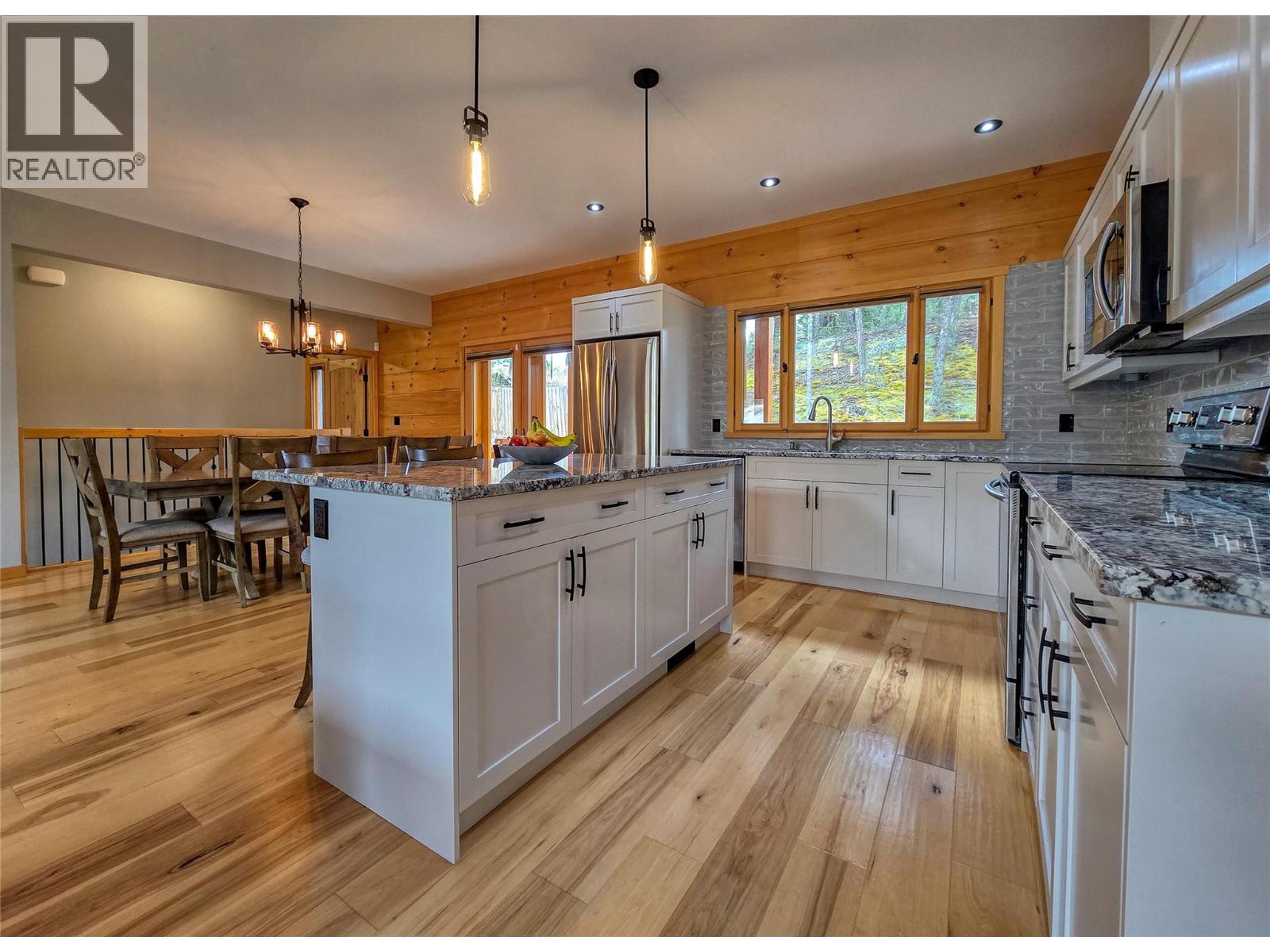 983 Swansea Road, Invermere, British Columbia  V0A 1K3 - Photo 44 - 10383264