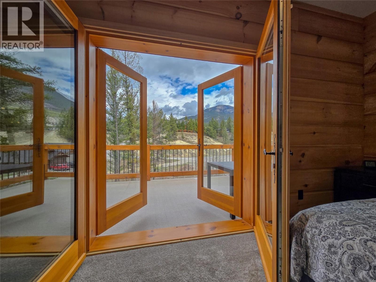 983 Swansea Road, Invermere, British Columbia  V0A 1K3 - Photo 60 - 10383264