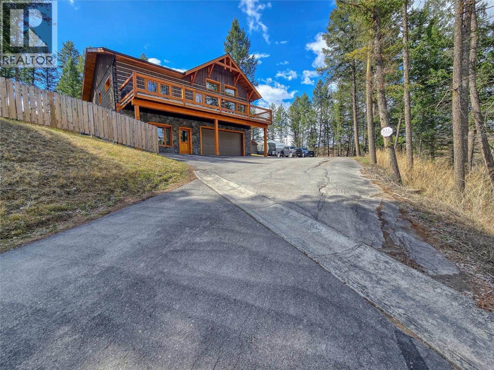 983 Swansea Road, Invermere, British Columbia  V0A 1K3 - Photo 9 - 10383264