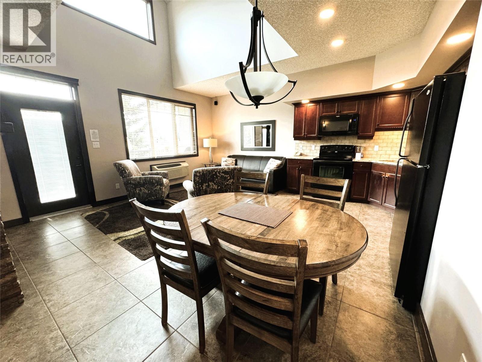 500 Bighorn Boulevard Unit# 533b, Radium Hot Springs, British Columbia  V0A 1M0 - Photo 14 - 10383500