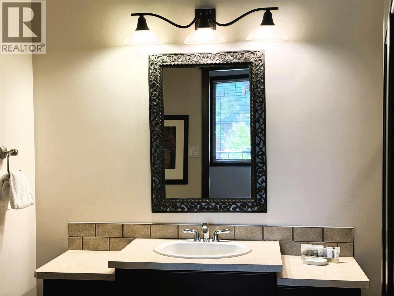 500 Bighorn Boulevard Unit# 533b, Radium Hot Springs, British Columbia  V0A 1M0 - Photo 26 - 10383500