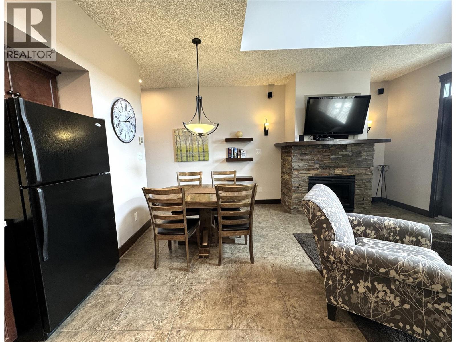 500 Bighorn Boulevard Unit# 533b, Radium Hot Springs, British Columbia  V0A 1M0 - Photo 6 - 10383500