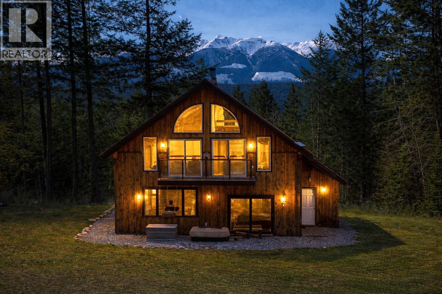 4360 Adair Road, Parson, British Columbia  V0A 1L0 - Photo 2 - 10383152