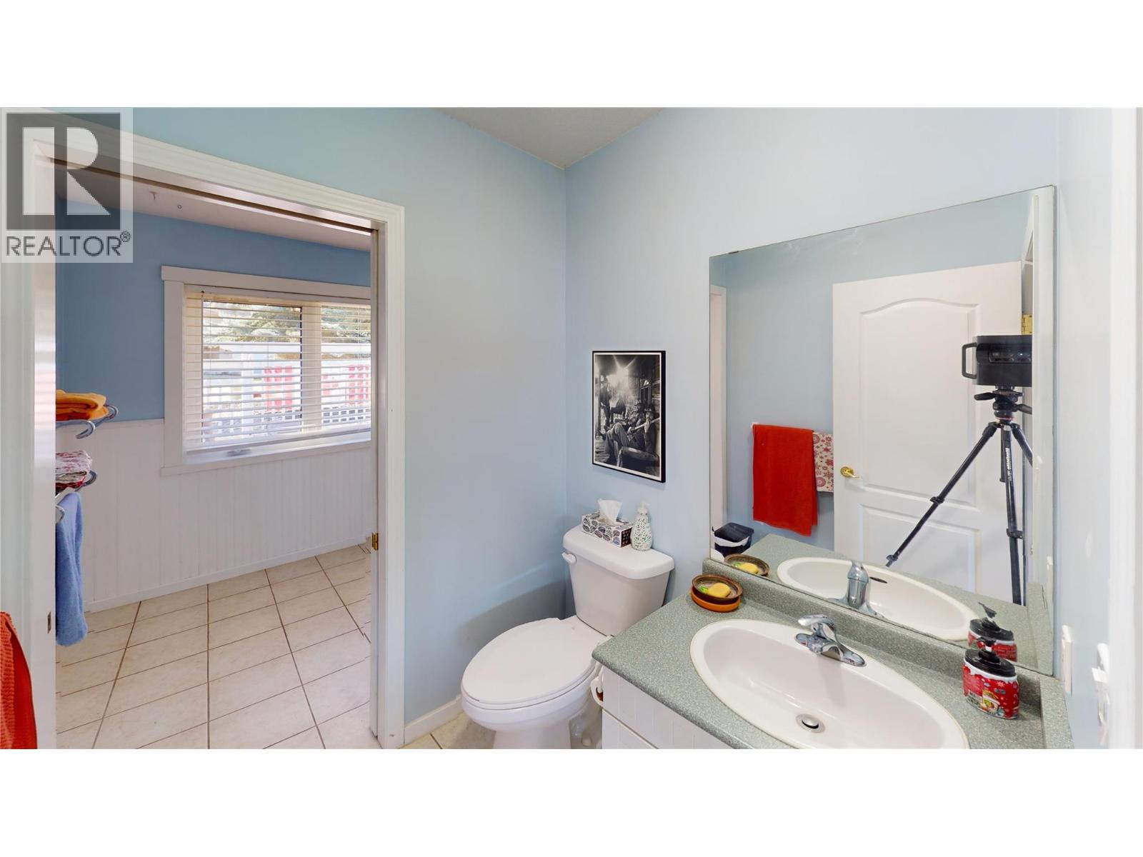 304 Westridge Place, Invermere, British Columbia  V0A 1K4 - Photo 12 - 10383947