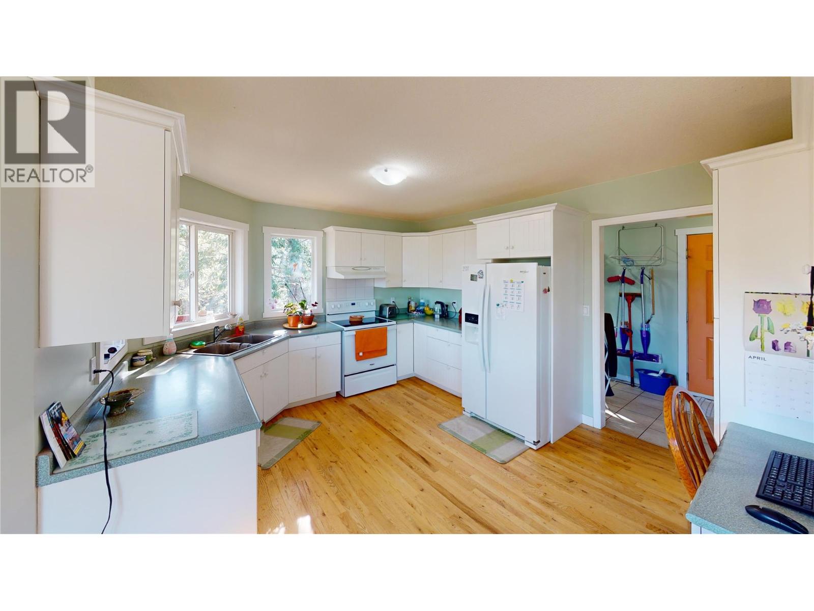 304 Westridge Place, Invermere, British Columbia  V0A 1K4 - Photo 9 - 10383947