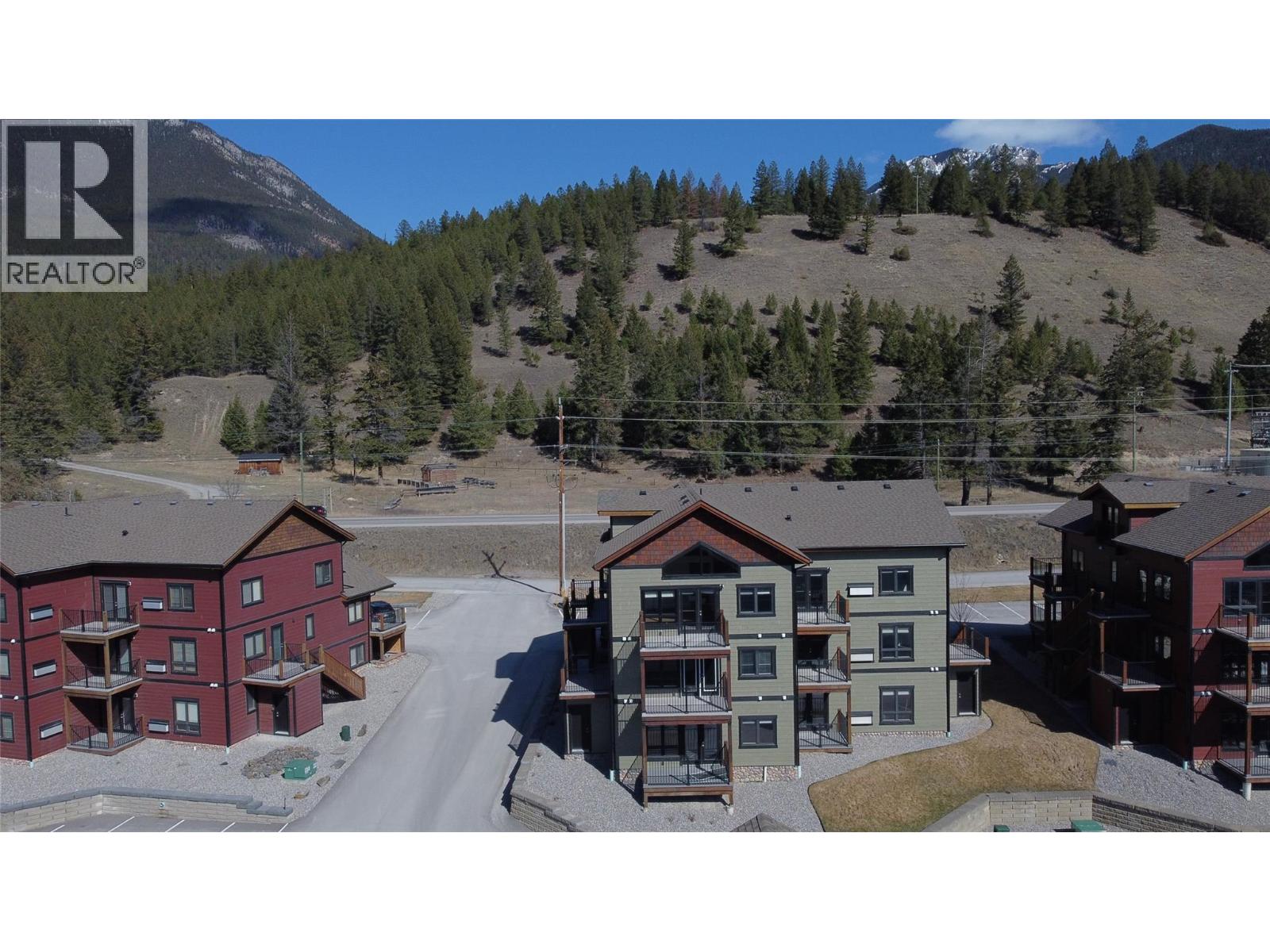 7291 PROSPECTOR Avenue Unit# 301, Radium Hot Springs, British Columbia