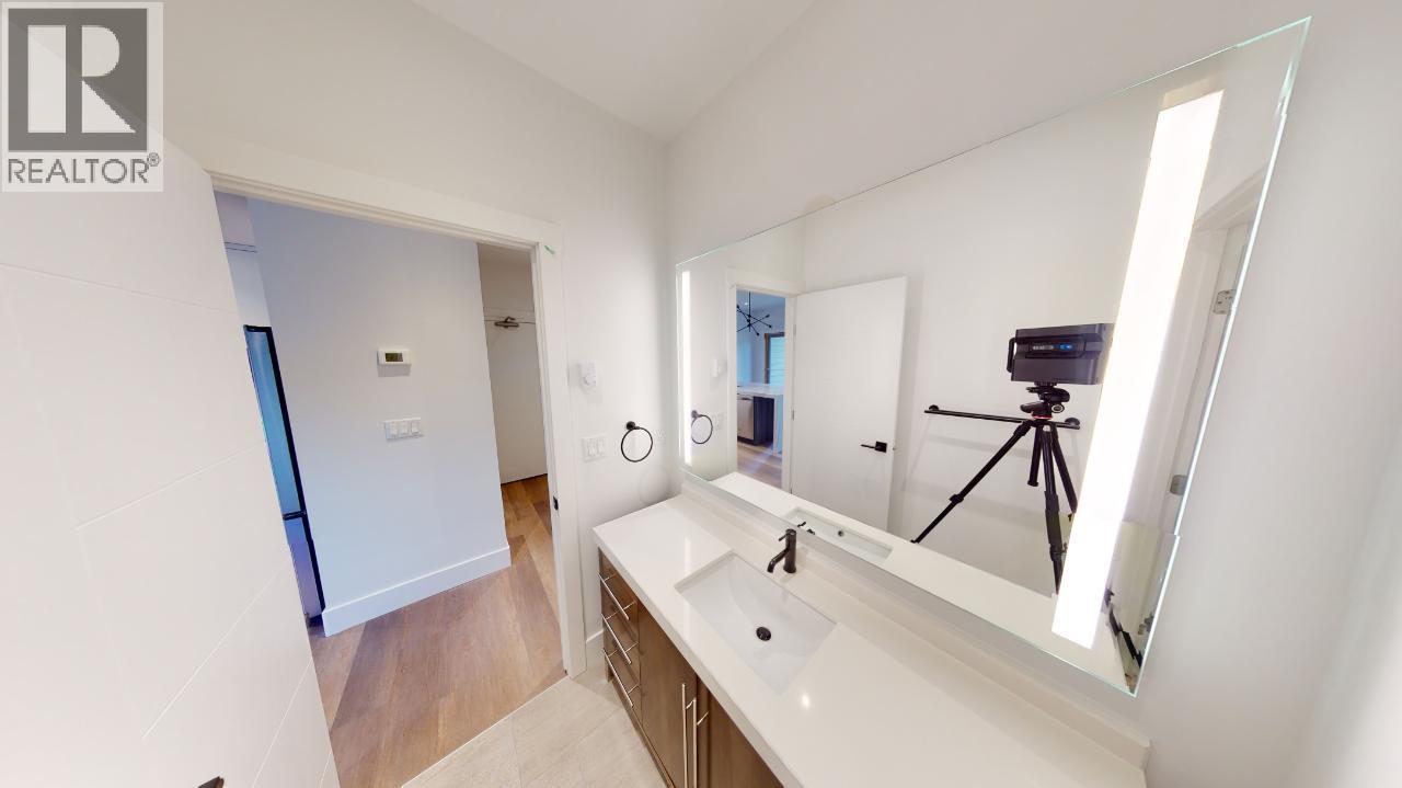 7291 Prospector Avenue Unit# 301, Radium Hot Springs, British Columbia  V0A 1M0 - Photo 34 - 10383660