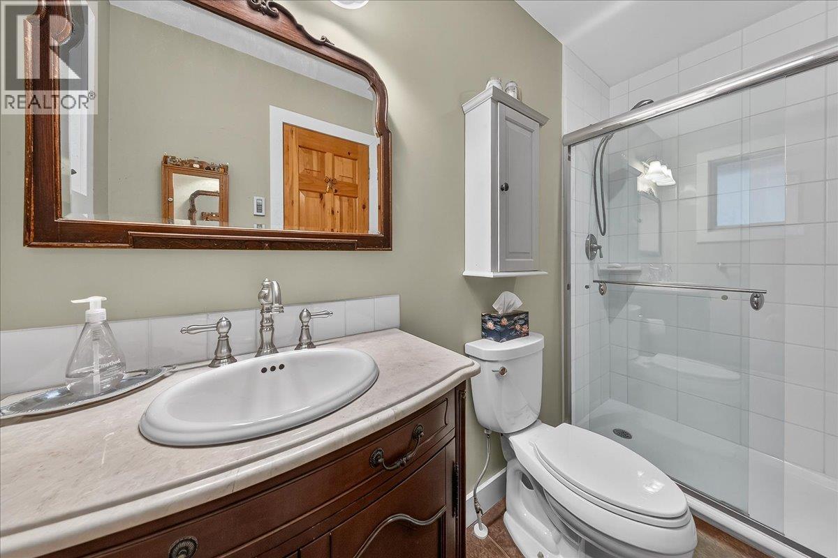 8076 Mcintosh Loop Road, Radium Hot Springs, British Columbia  V0A 1M0 - Photo 20 - 10384010