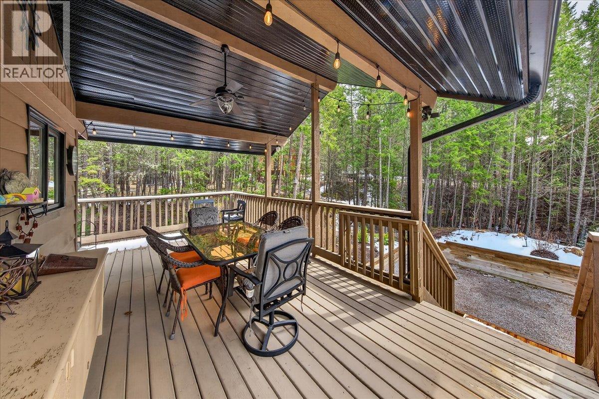 8076 Mcintosh Loop Road, Radium Hot Springs, British Columbia  V0A 1M0 - Photo 34 - 10384010