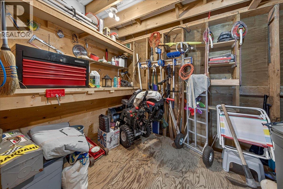 8076 Mcintosh Loop Road, Radium Hot Springs, British Columbia  V0A 1M0 - Photo 60 - 10384010