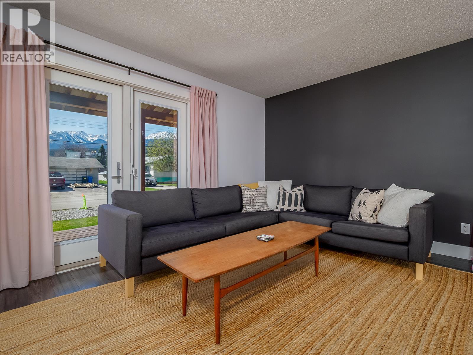 805 13th Street, Golden, British Columbia  V0A 1H0 - Photo 5 - 10384109