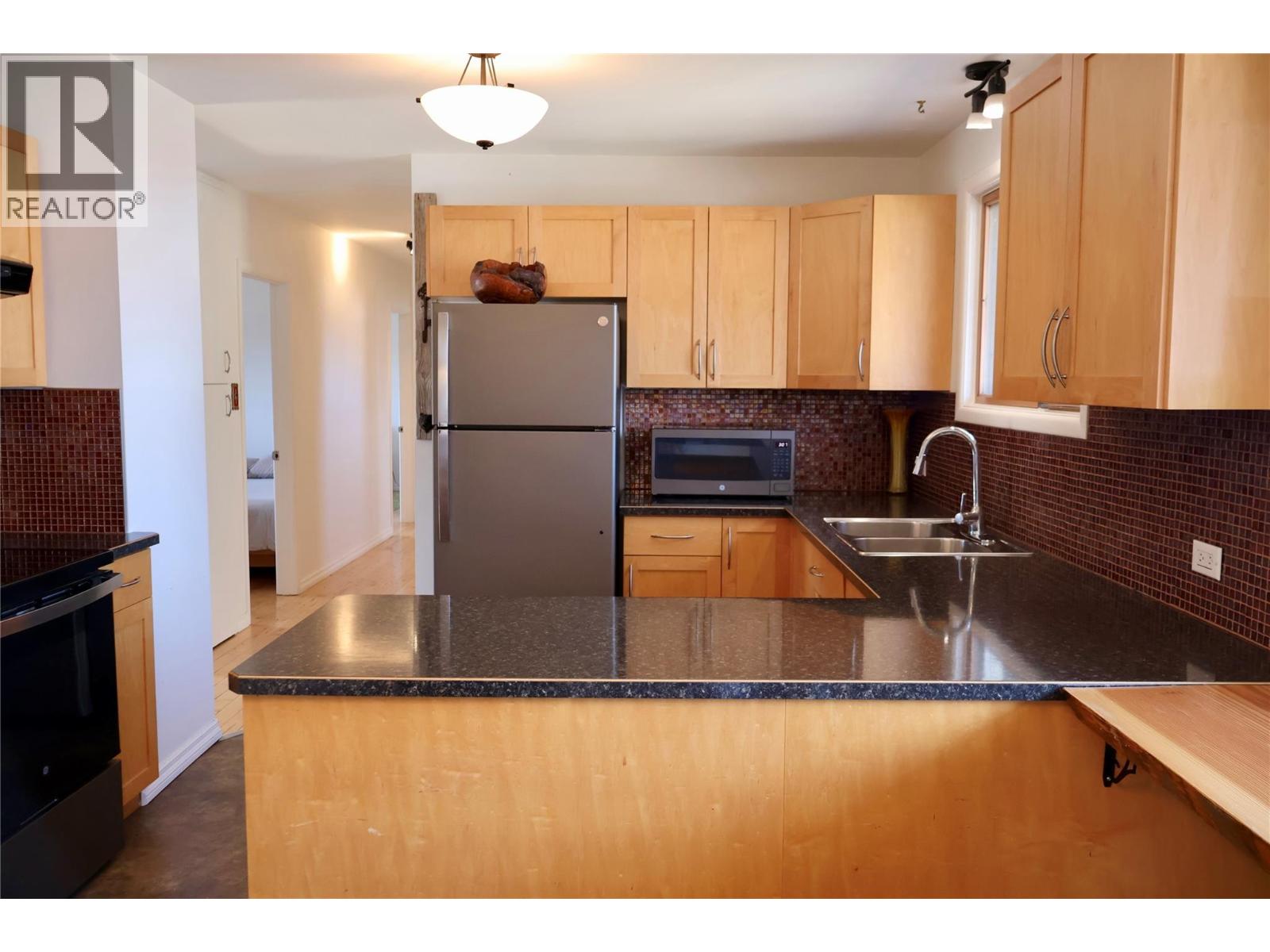 605 8th Street, Golden, British Columbia  V0A 1H0 - Photo 10 - 10384158