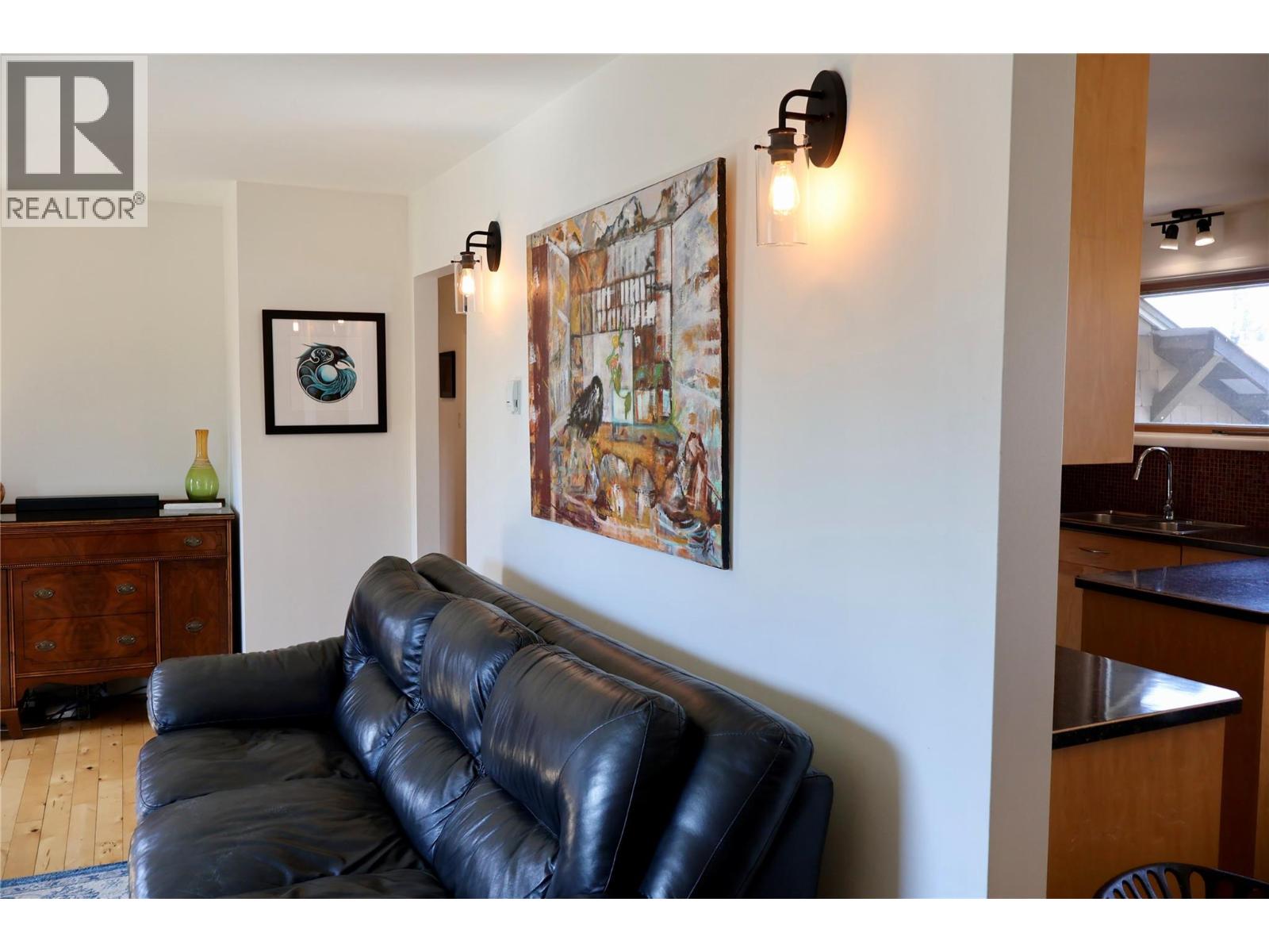 605 8th Street, Golden, British Columbia  V0A 1H0 - Photo 8 - 10384158