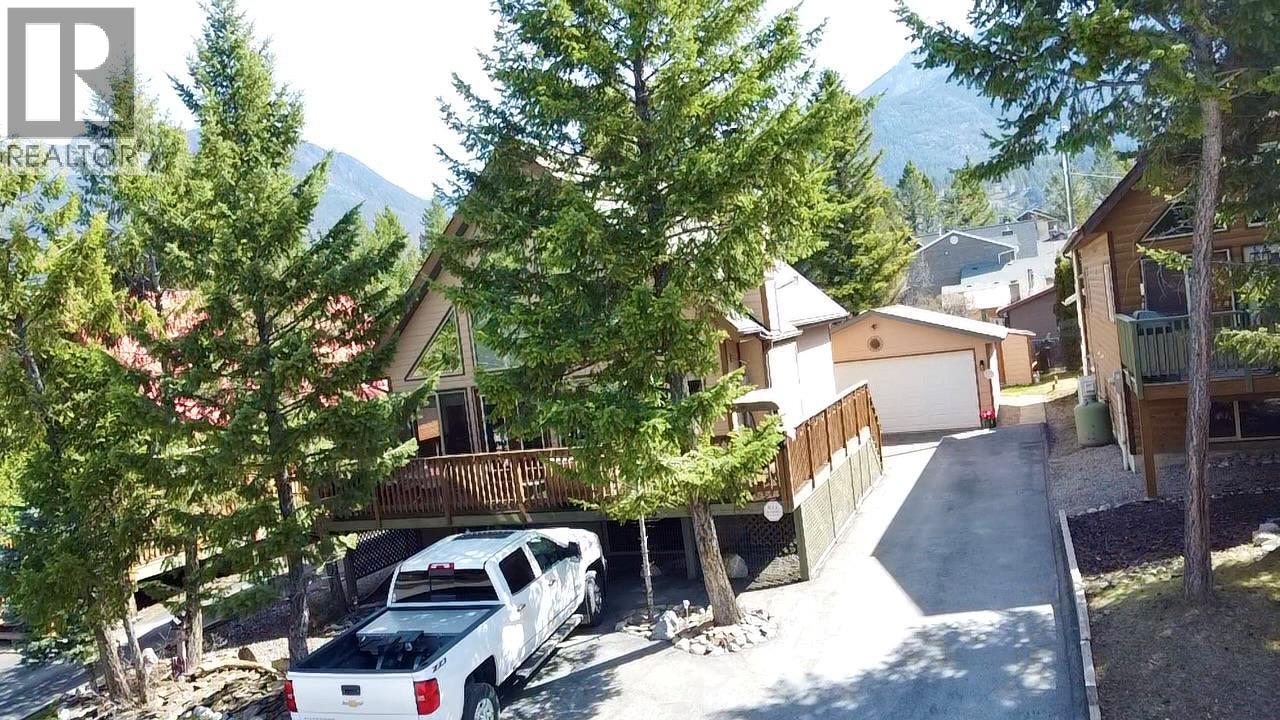 7490 Pine Cone Lane, Radium Hot Springs, British Columbia  V0A 1M0 - Photo 26 - 10384368