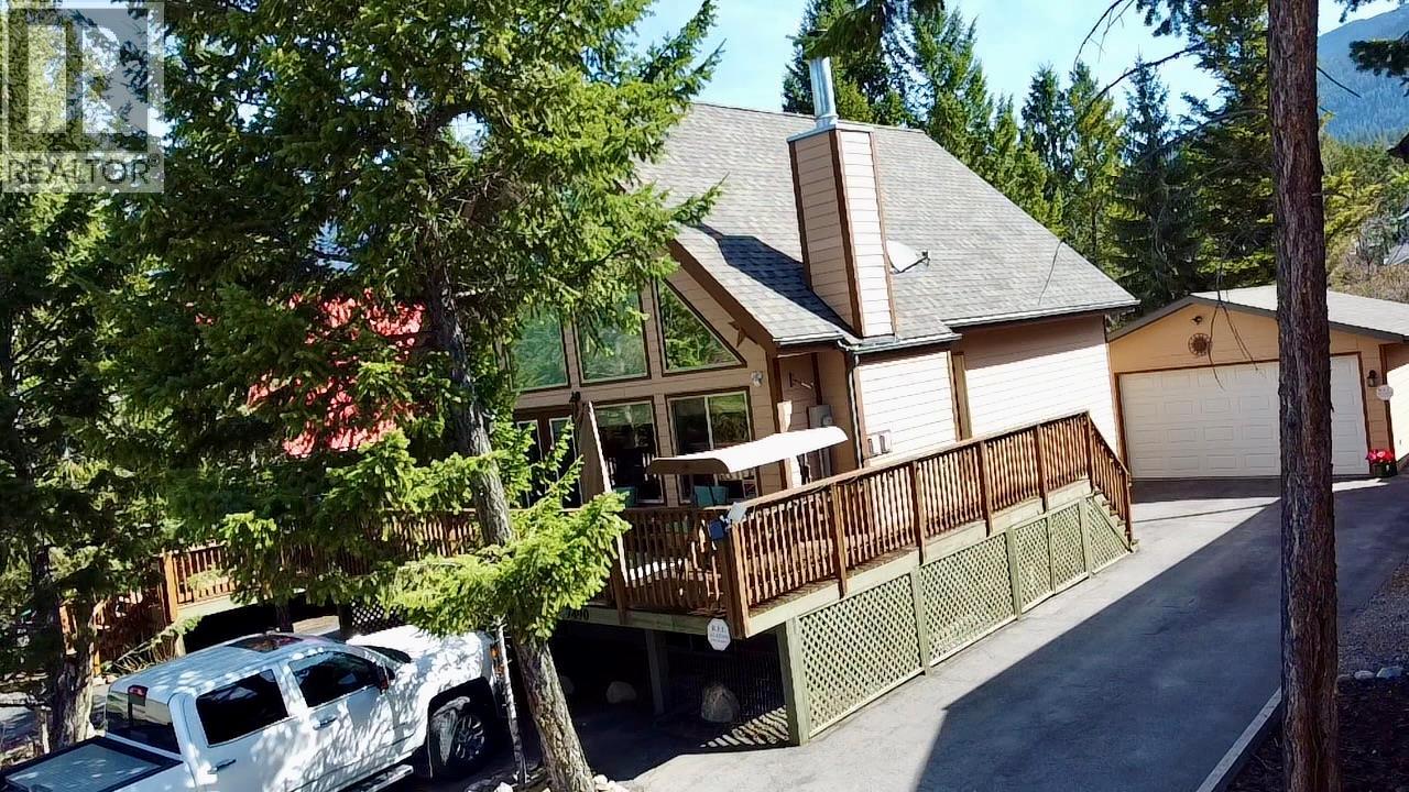 7490 Pine Cone Lane, Radium Hot Springs, British Columbia  V0A 1M0 - Photo 28 - 10384368