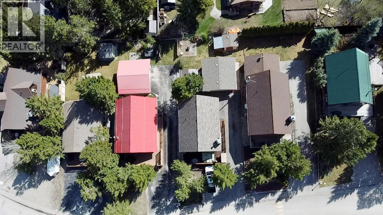 7490 Pine Cone Lane, Radium Hot Springs, British Columbia  V0A 1M0 - Photo 32 - 10384368