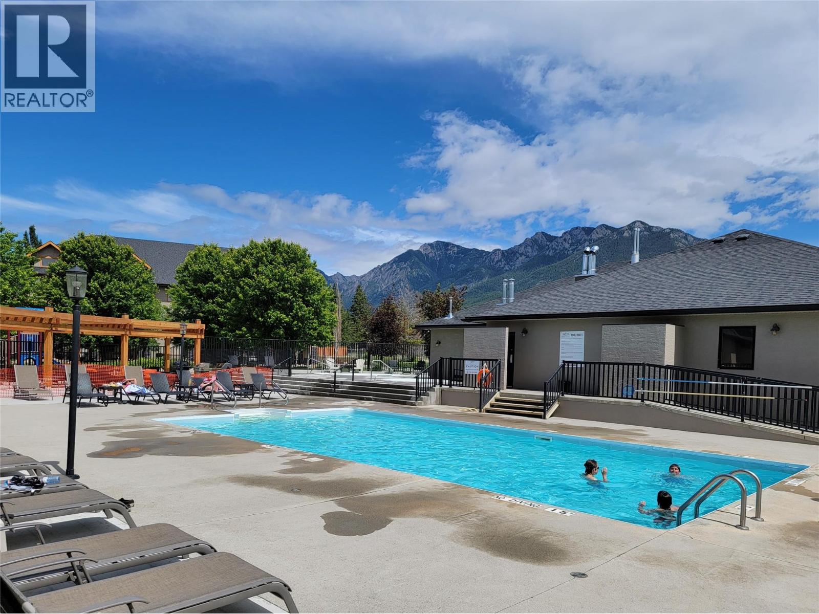 600 Bighorn Boulevard, Radium Hot Springs, British Columbia  V0A 1M0 - Photo 36 - 10383723