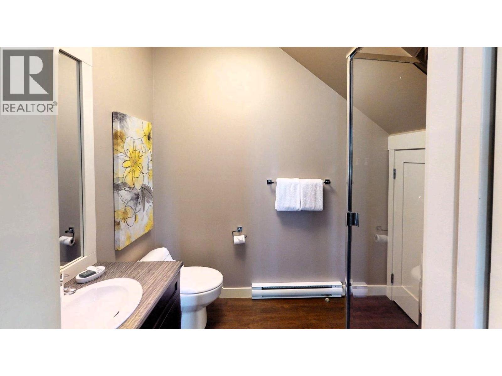 900 Bighorn Boulevard Unit# 915 E, Radium Hot Springs, British Columbia  V0A 1M0 - Photo 18 - 10384125