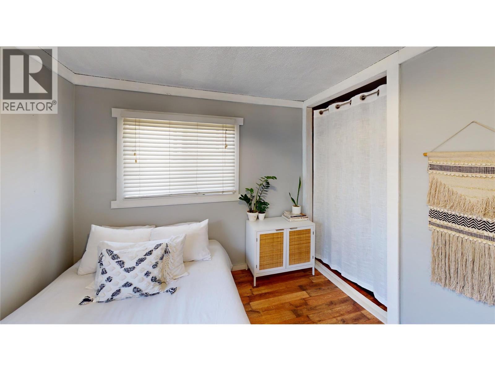 5728 Vermillion Street, Edgewater, British Columbia  V0A 1E0 - Photo 23 - 10384275