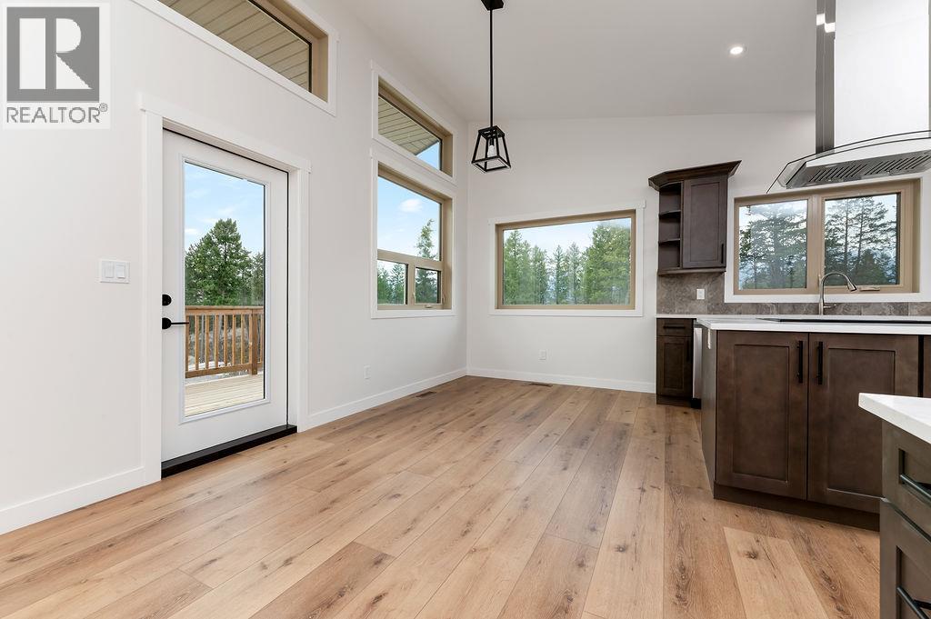 896 Copper Point Way, Windermere, British Columbia  V0A 1K3 - Photo 8 - 10384467