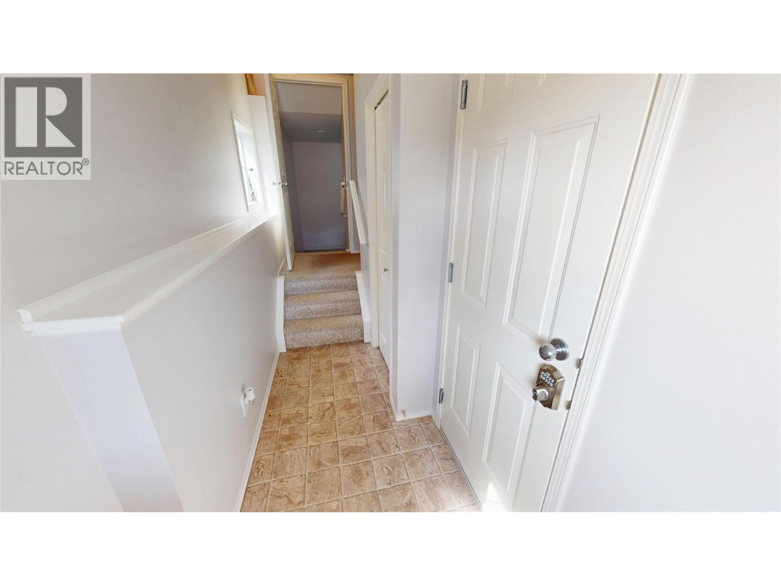 620 9th Avenue, Invermere, British Columbia  V0A 1K0 - Photo 3 - 10384889