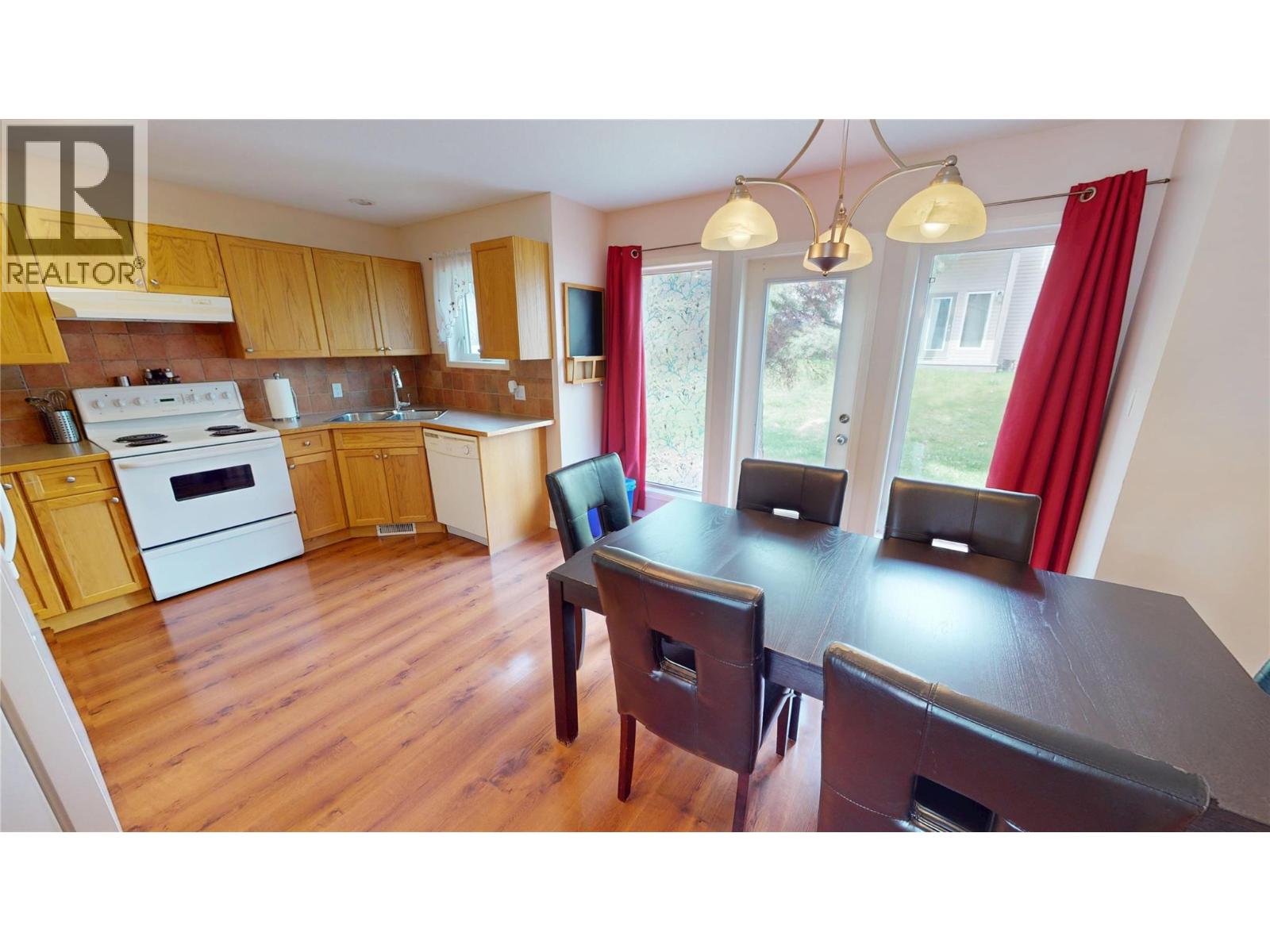 620 9th Avenue, Invermere, British Columbia  V0A 1K0 - Photo 6 - 10384889