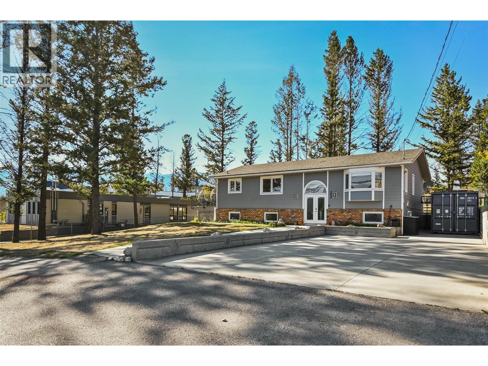 208 7th Avenue, Invermere, British Columbia  V0A 1K4 - Photo 42 - 10385124