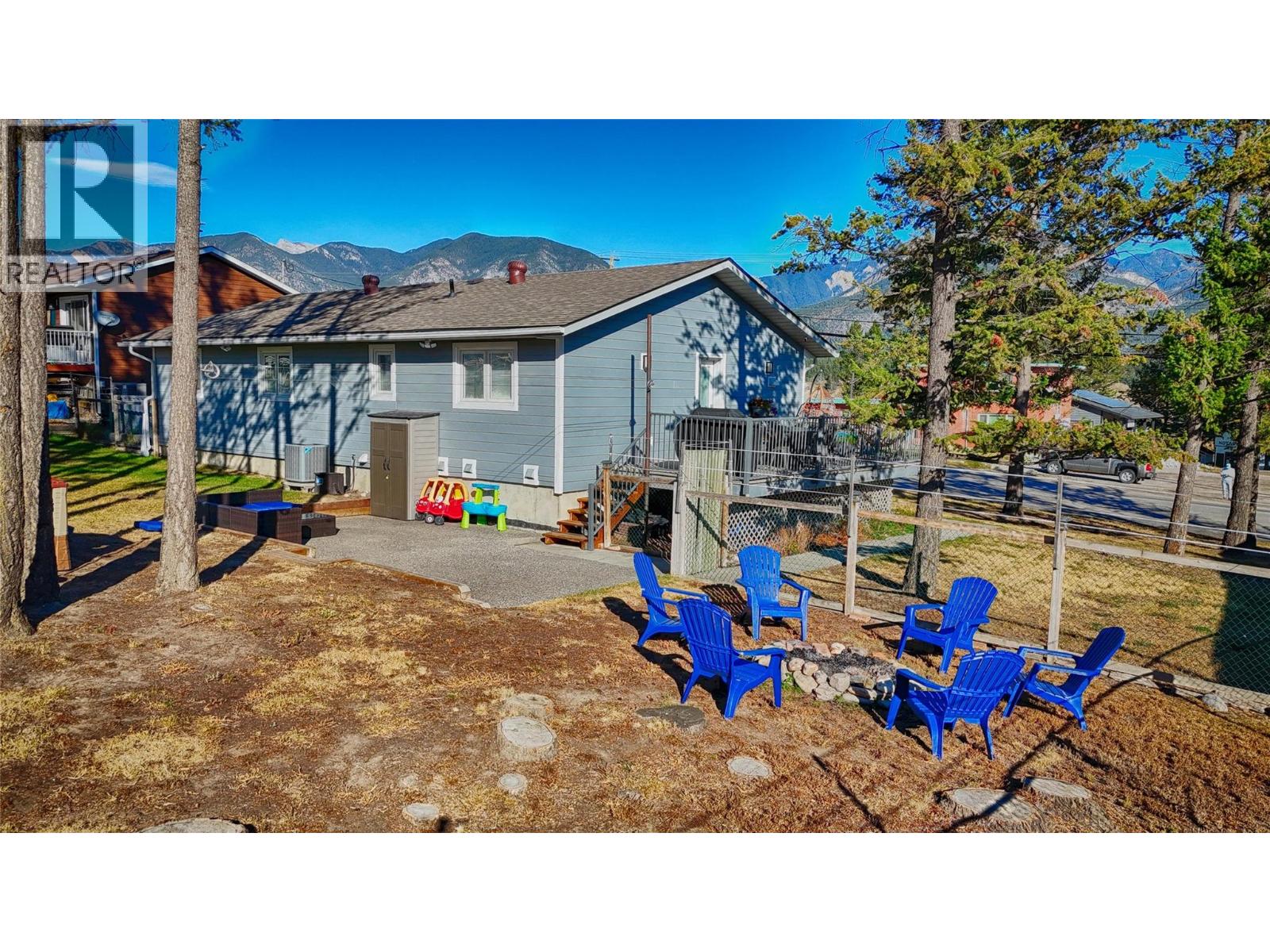 208 7th Avenue, Invermere, British Columbia  V0A 1K4 - Photo 51 - 10385124